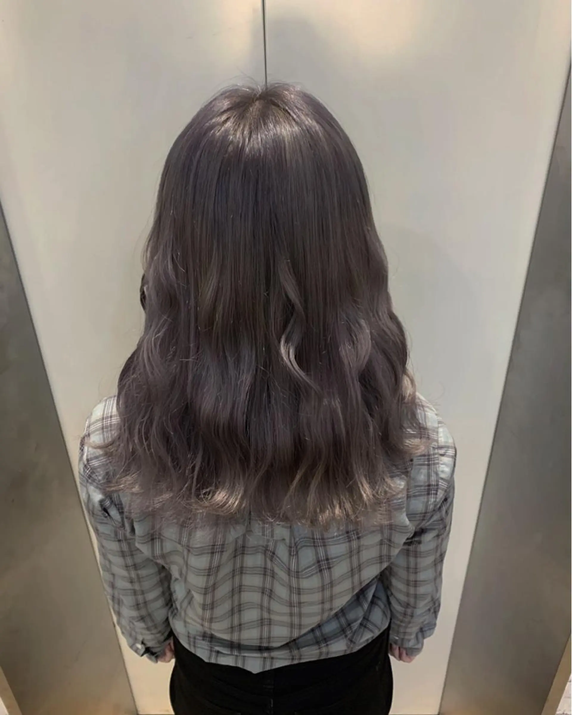 カラー 天野 利咲のヘアスタイル