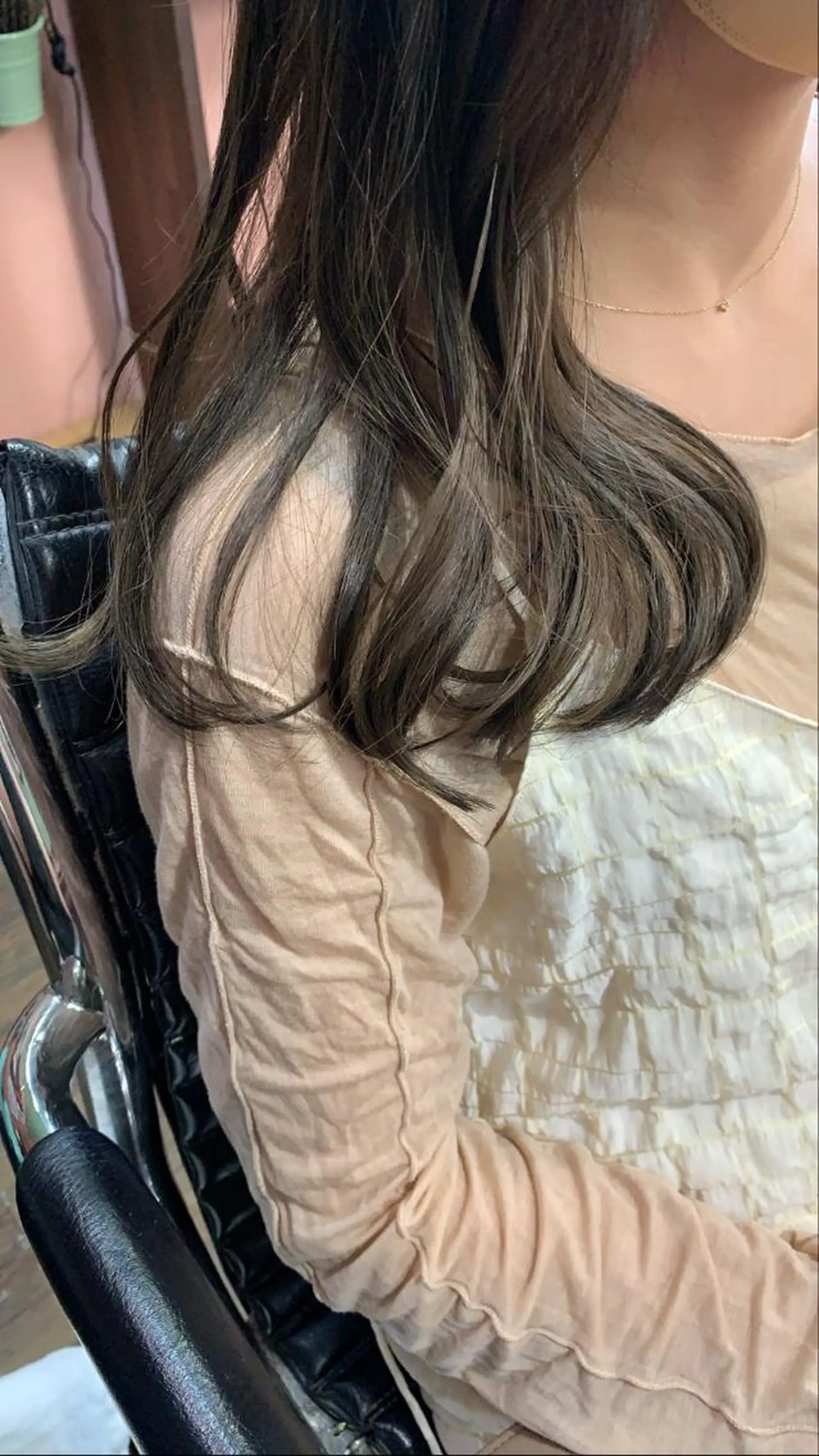 セミロング カラー オリーブカラー chouette/ 根本優希のヘアスタイル