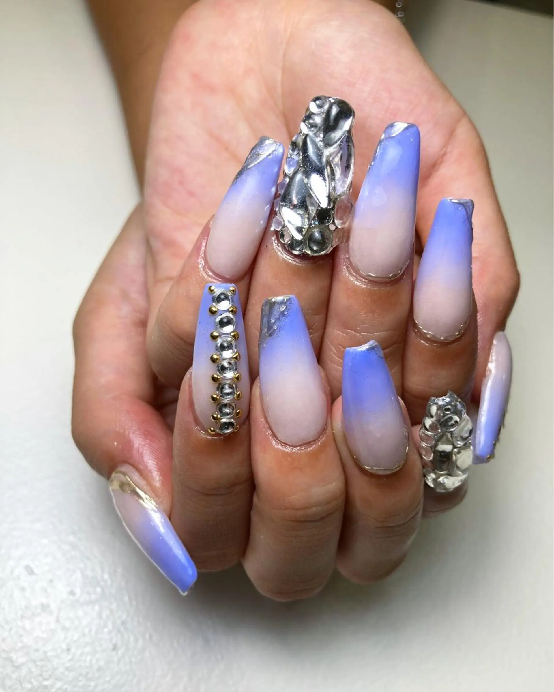 ネイル nailALBA ヨシアキのネイルデザイン