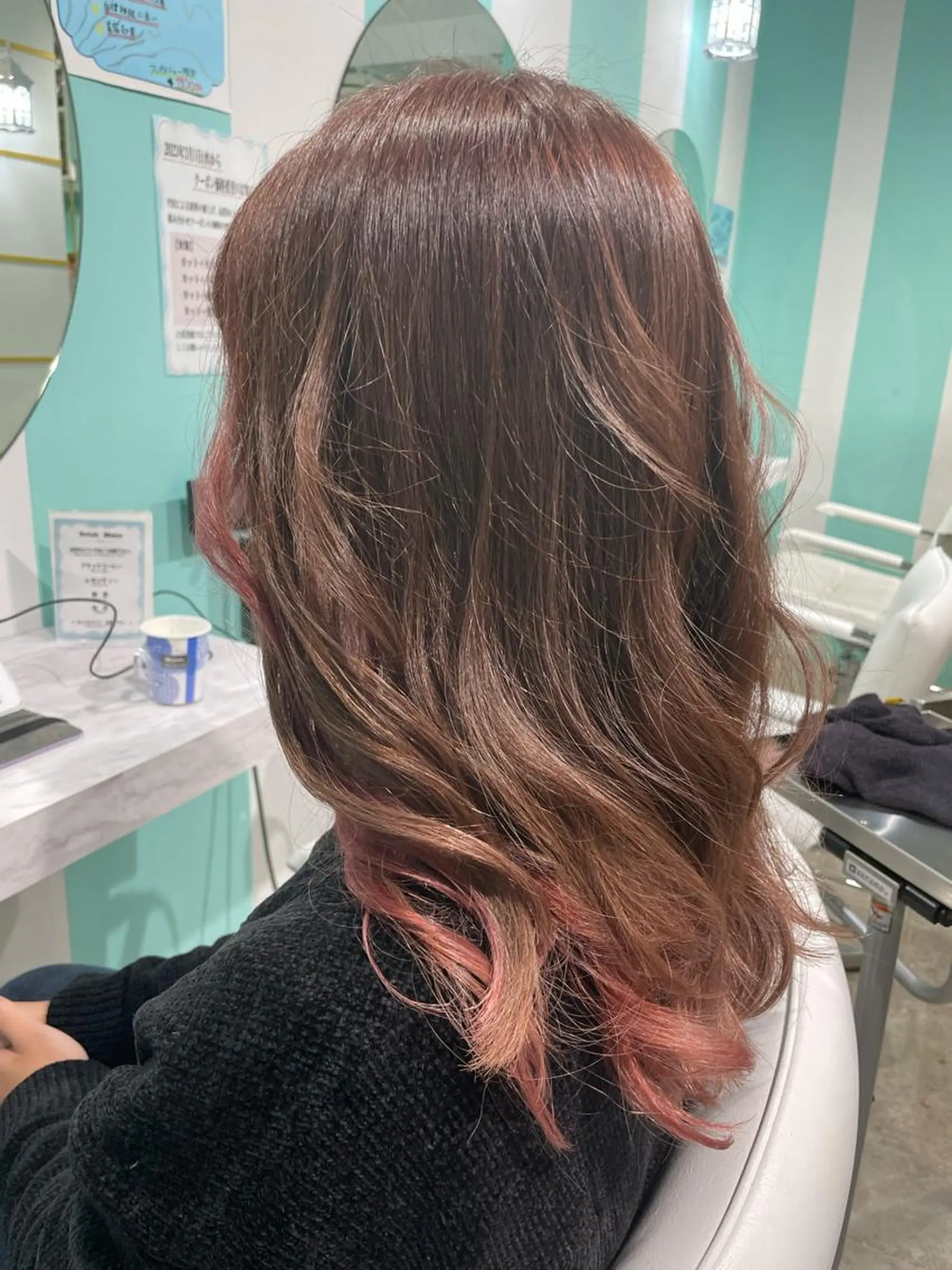 ロング ミストバング ヘアカラー 原 千景のヘアスタイル