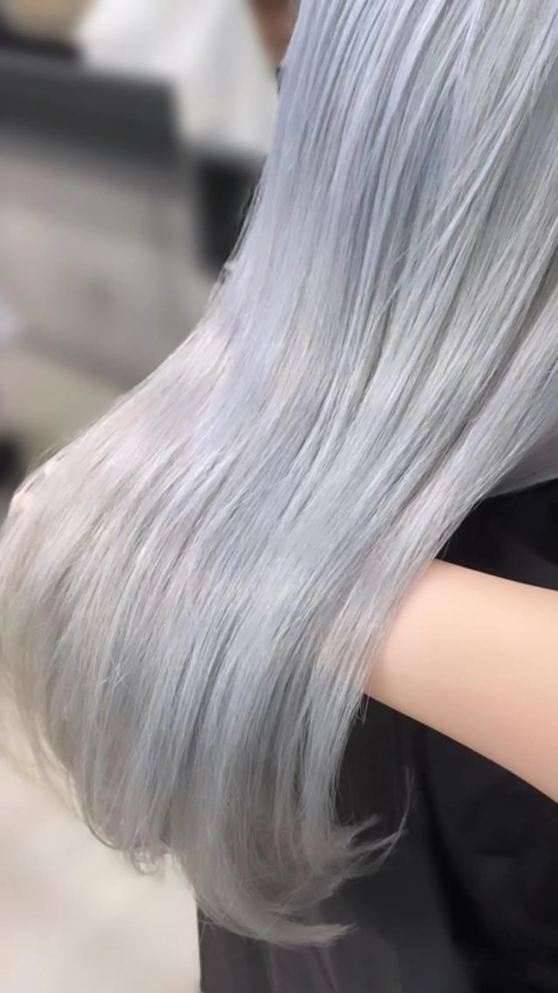 ミディアム カラー ヘアアレンジ ブロンド ブルーカラー ヘアカラー トリートメント mina 🌷のヘアスタイル