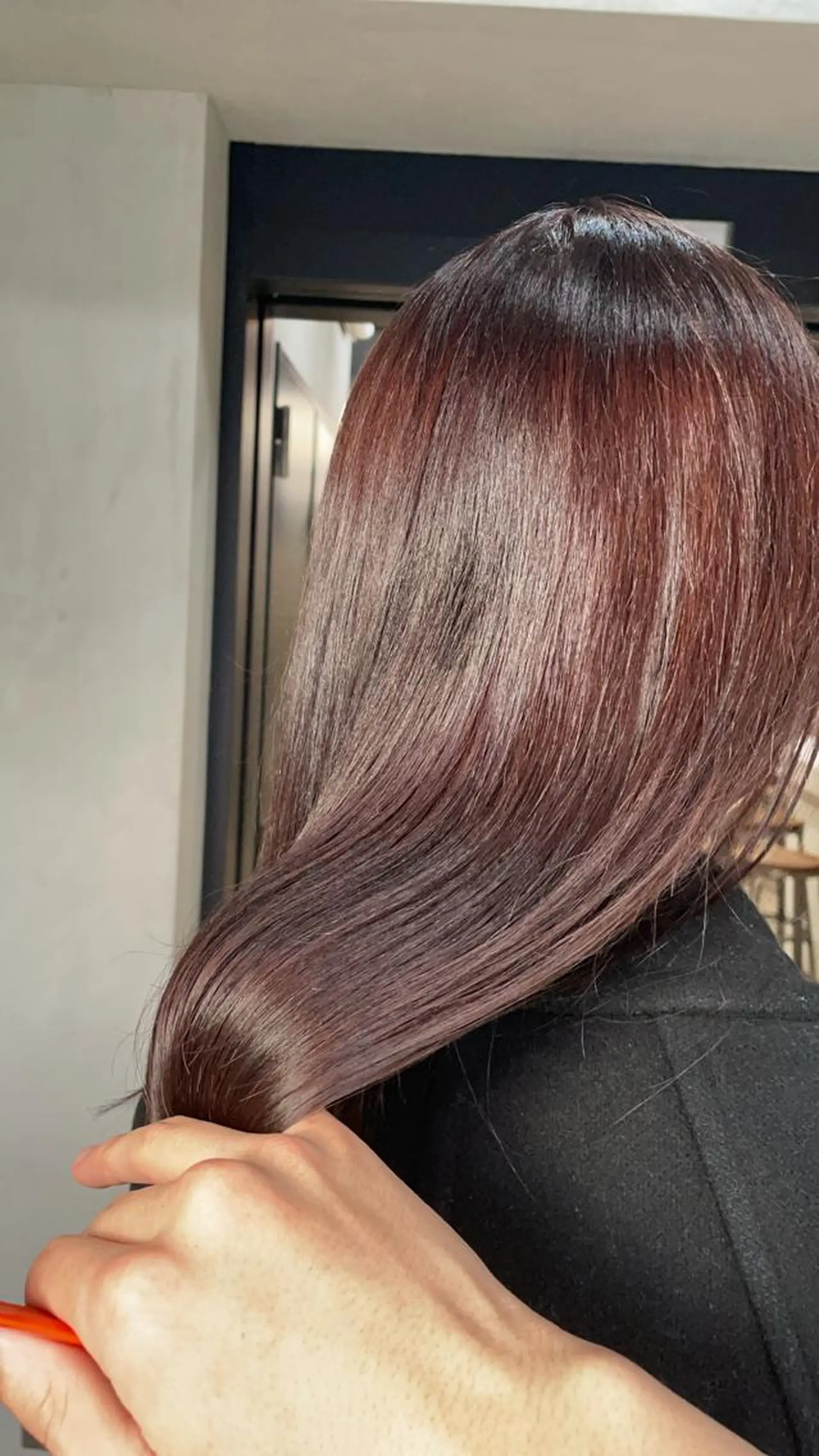 セミロング 新宿/韓国ヘア/ 髪質改善ストレートのヘアスタイル