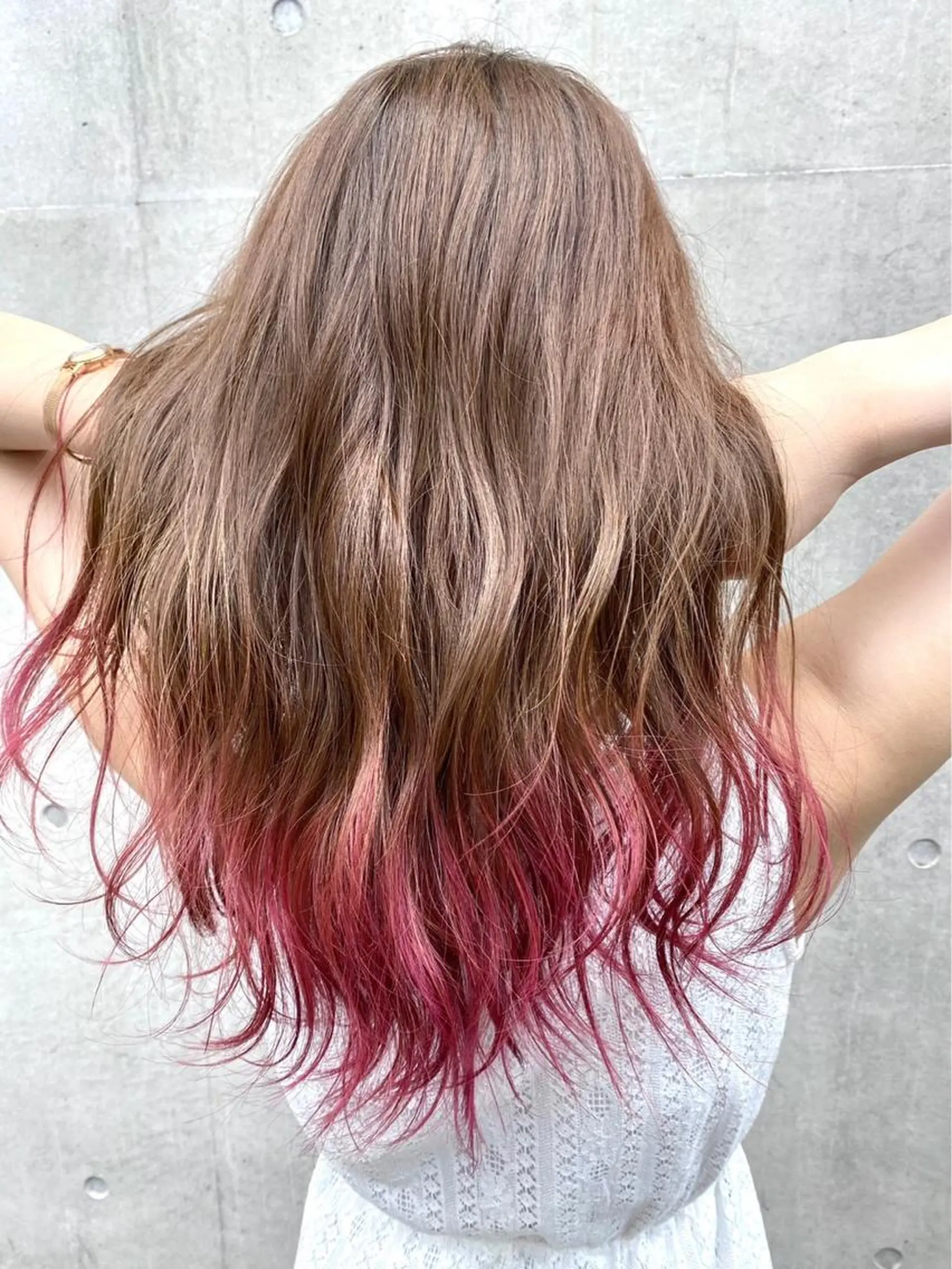 ロング ヘアカラー 川越 輝梨奈のヘアスタイル