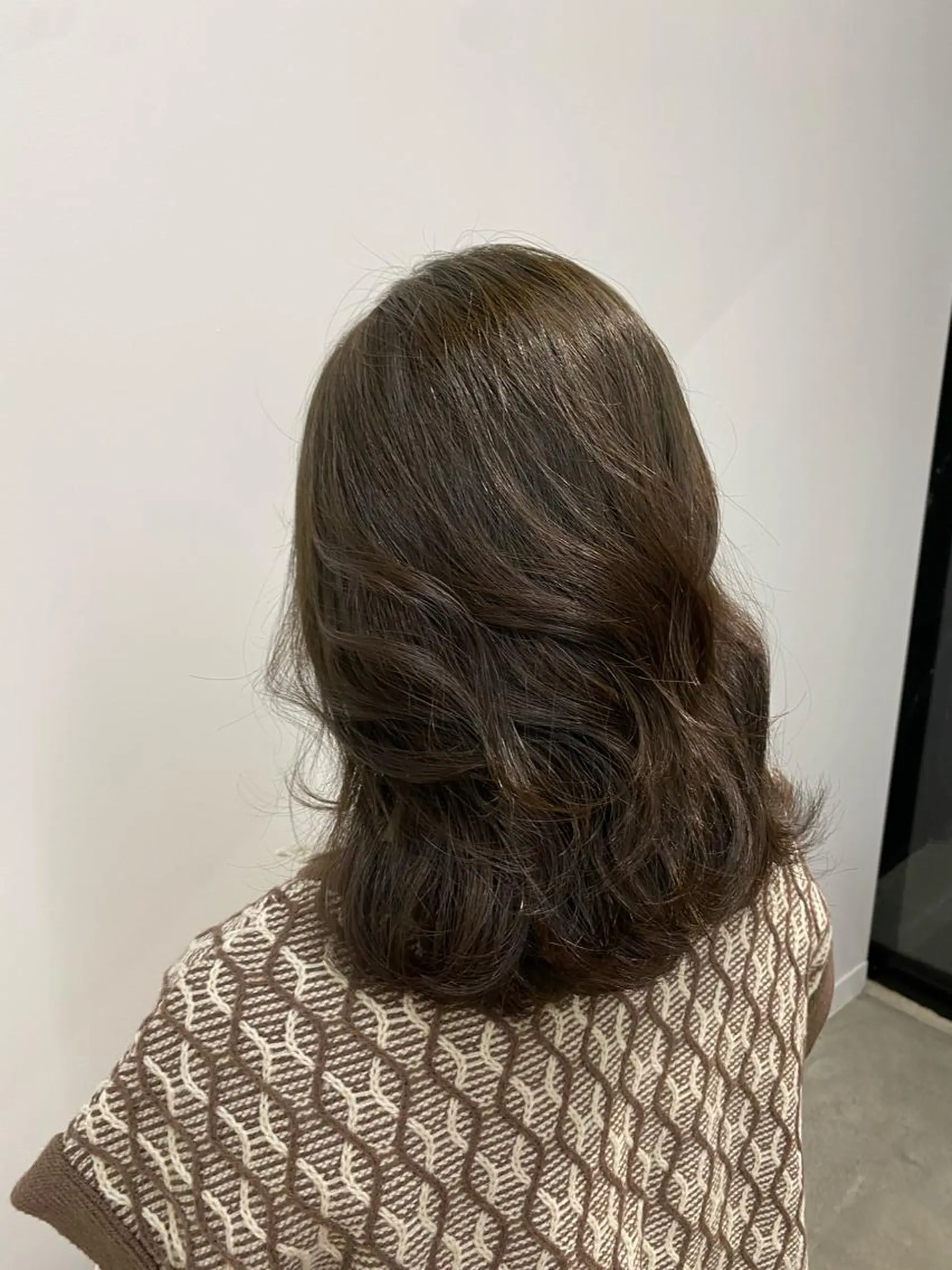 ミディアム カラー ヘアカラー ブリーチなしカラー 🤍　Mihanaのヘアスタイル