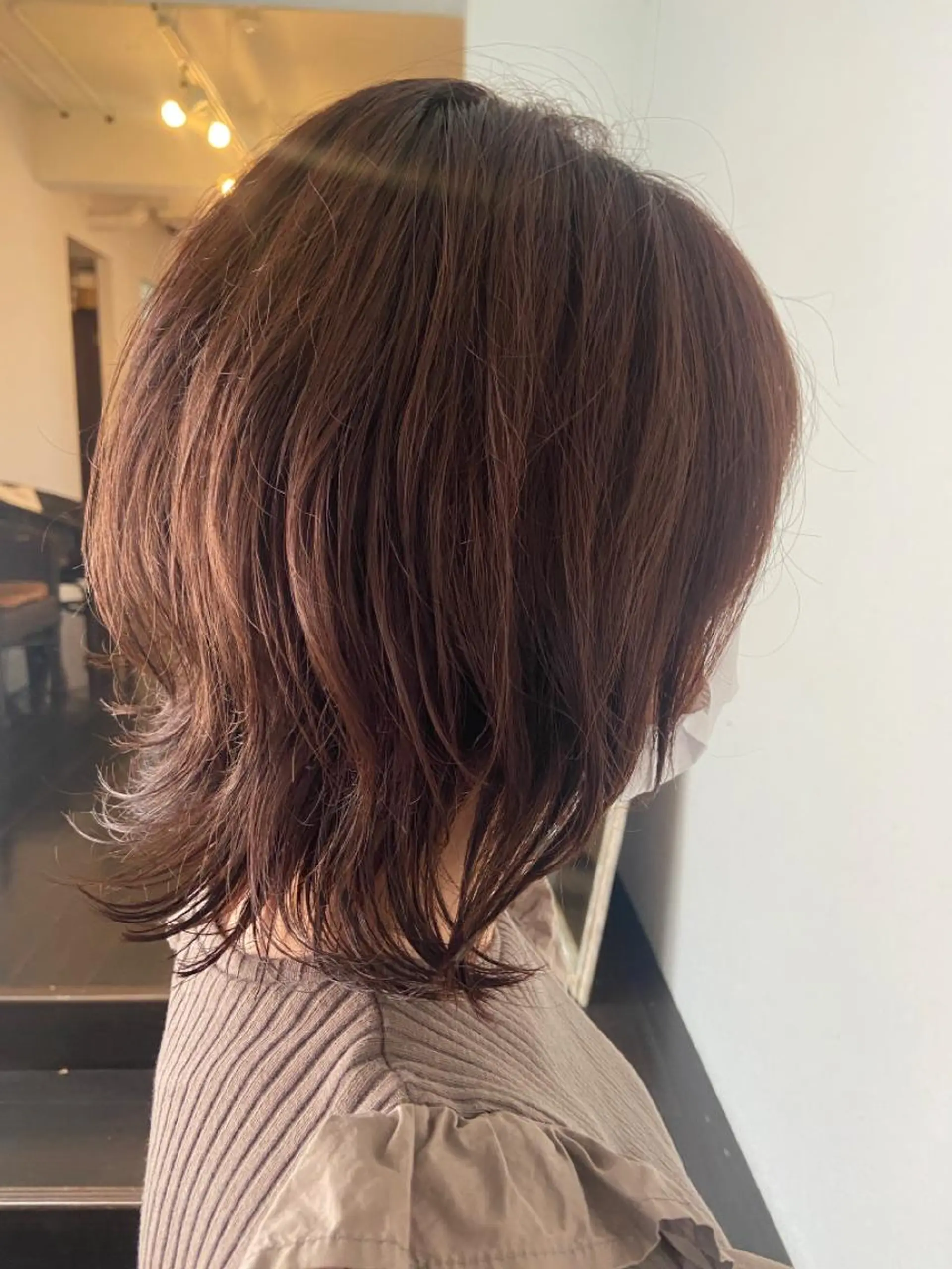 ミディアム カラー パーマ ヘアアレンジ メンズ キッズ ネイル マツエク・マツパ ビジネス メンズインナーカラー マッシュ メンズウルフカット アッシュ 久木原 ゆりのヘアスタイル