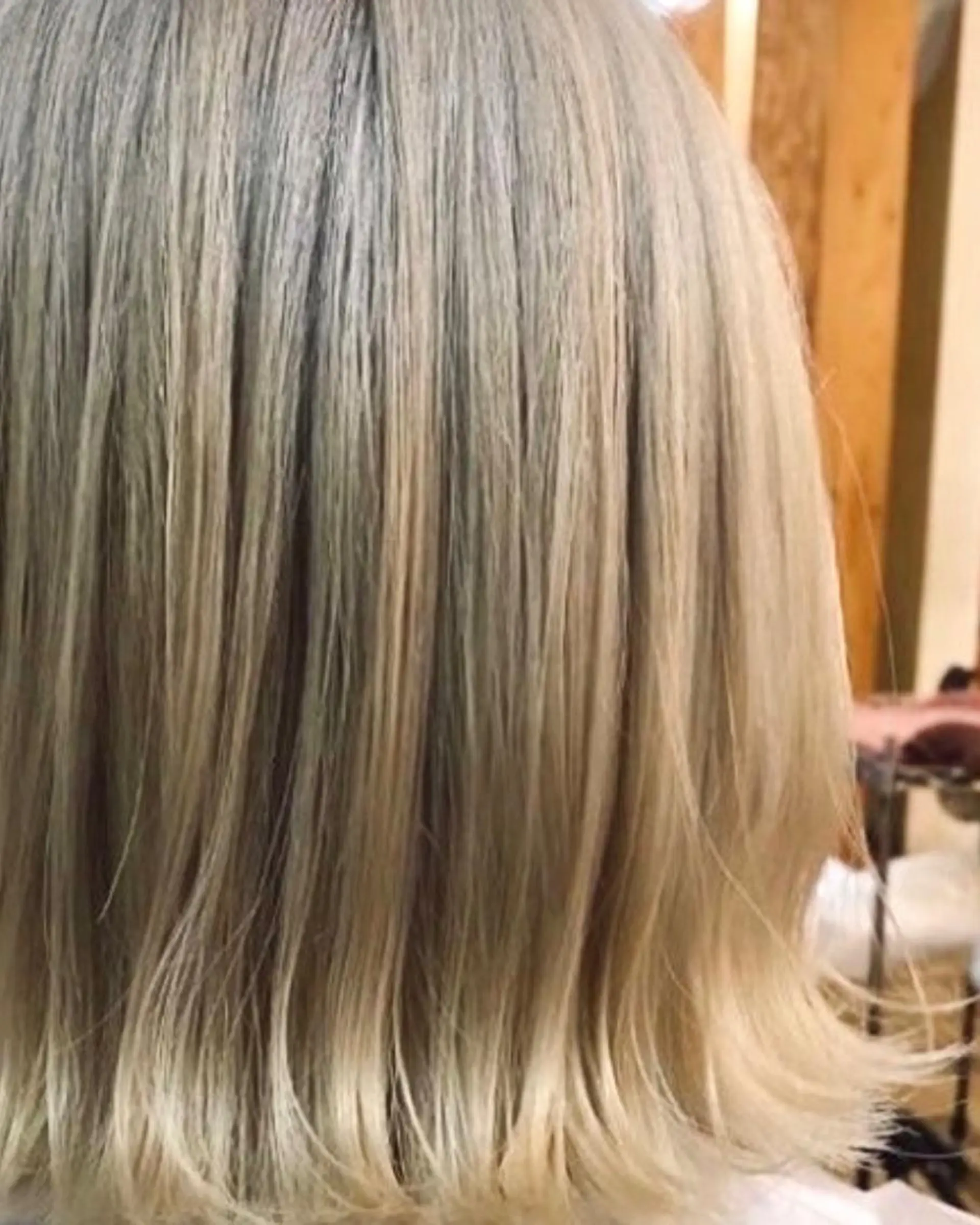 ミディアム カラー ブリーチ ダブルカラー ヘアカラー トリートメント 千 田のヘアスタイル