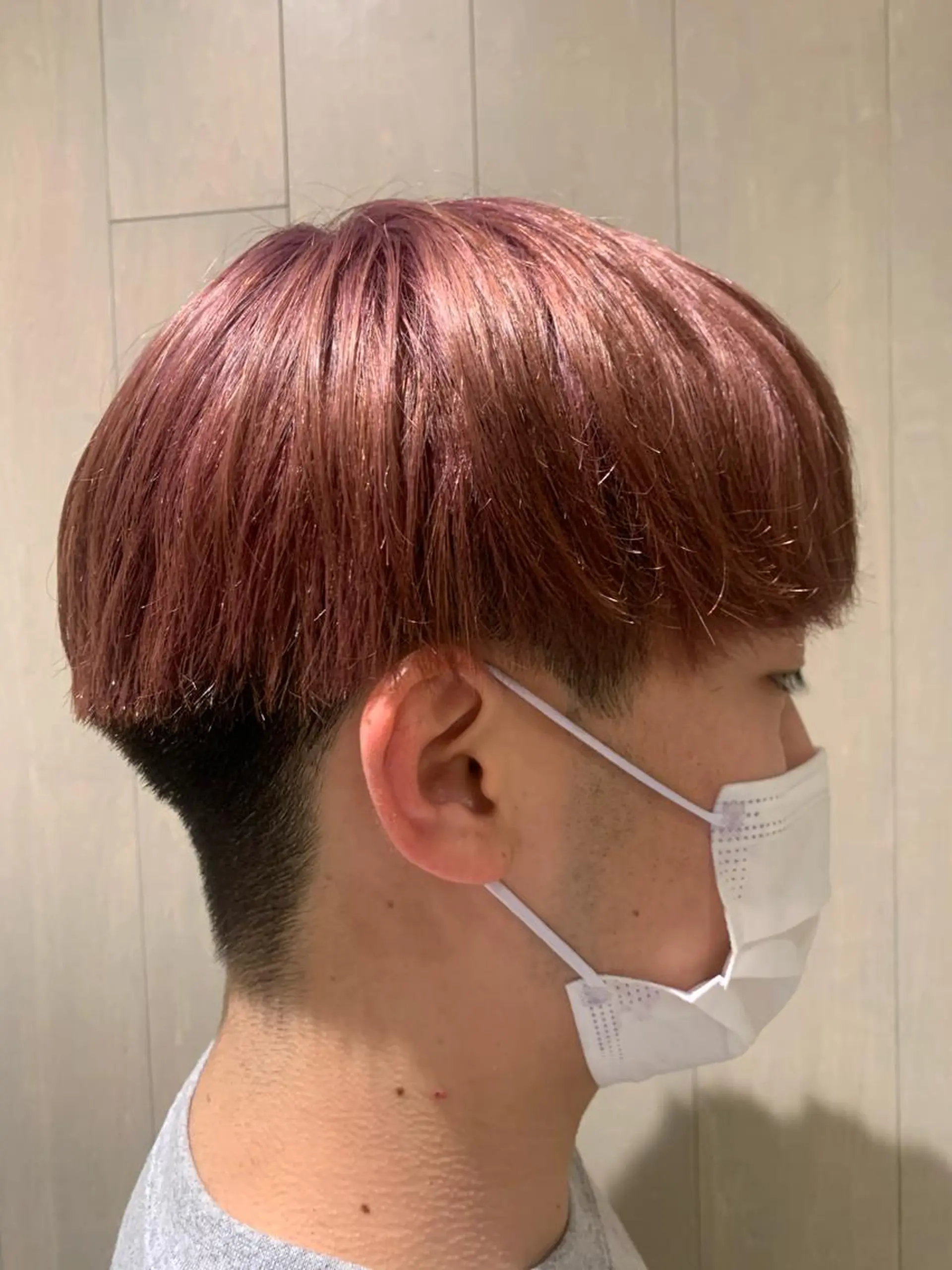 ショート カラー メンズ 糟谷 慈英のヘアスタイル