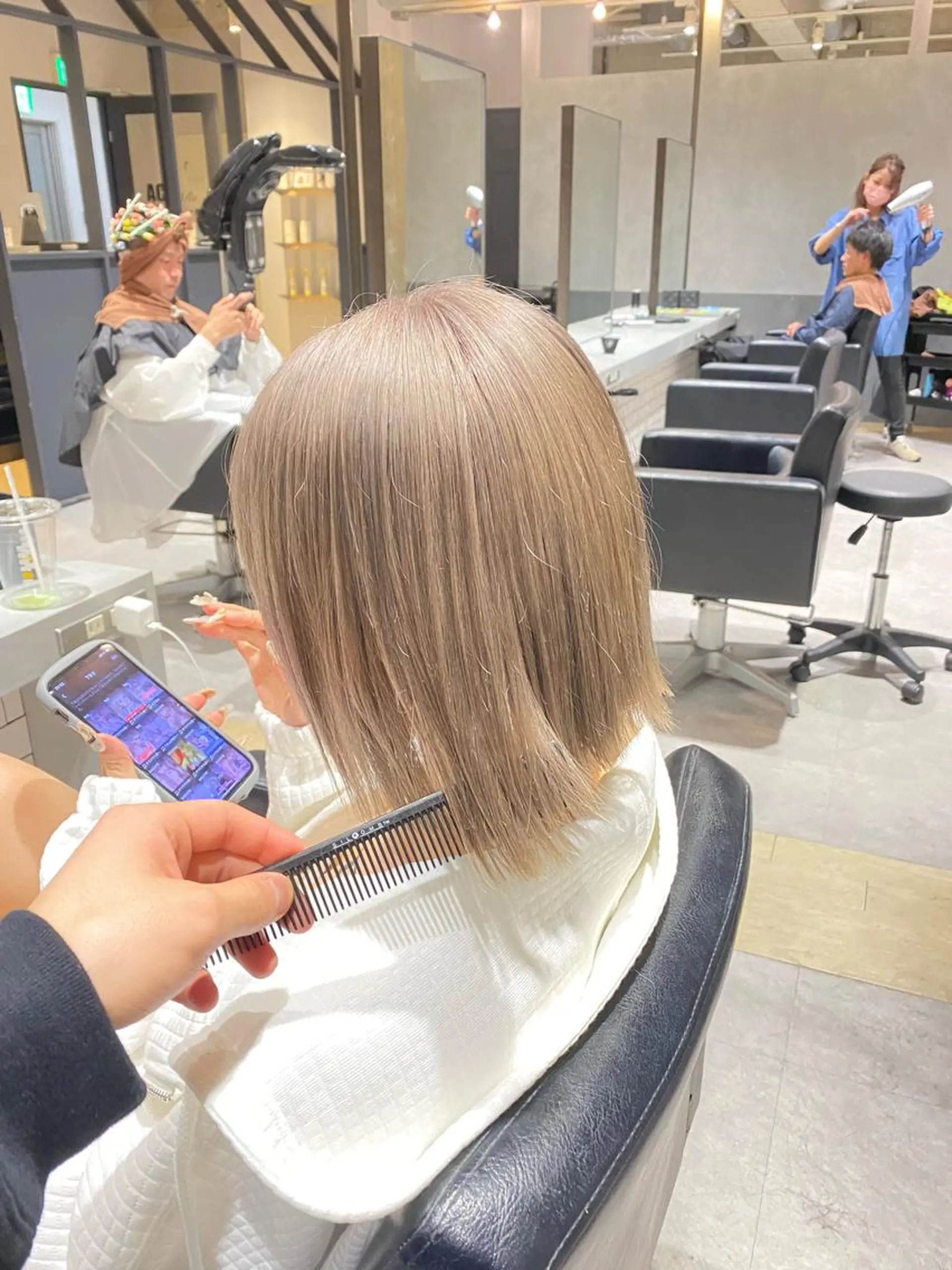 ショート ハイトーンエフェクト ブリーチいち丸のヘアスタイル