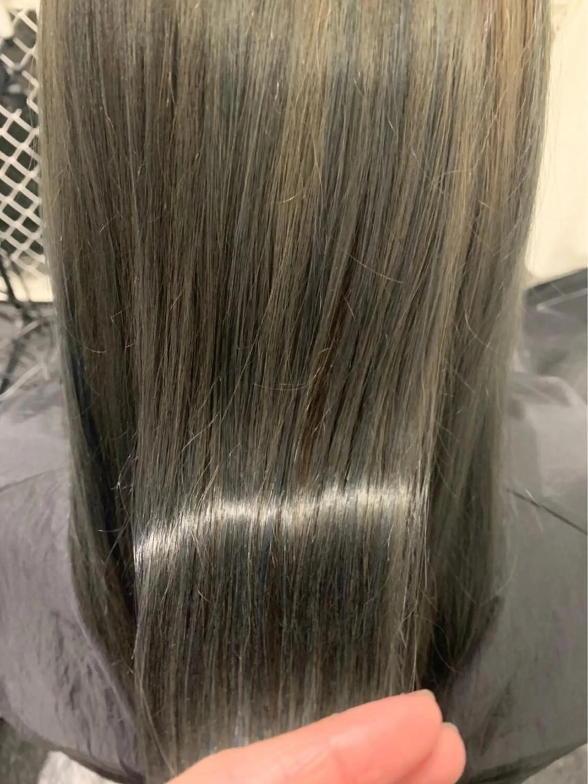 セミロング サイレント美容師 アイリィのヘアスタイル