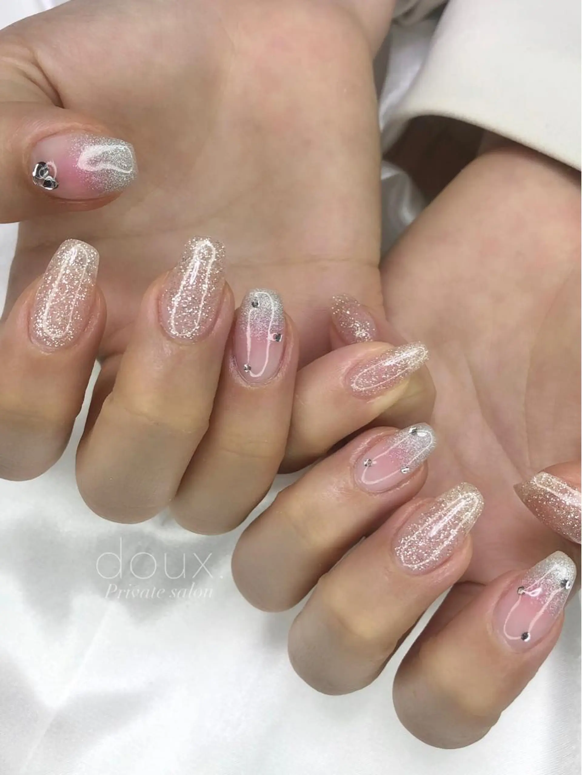 ネイル チークネイル 韓国ネイル 春ネイル ハンドネイル doux. nailのネイルデザイン