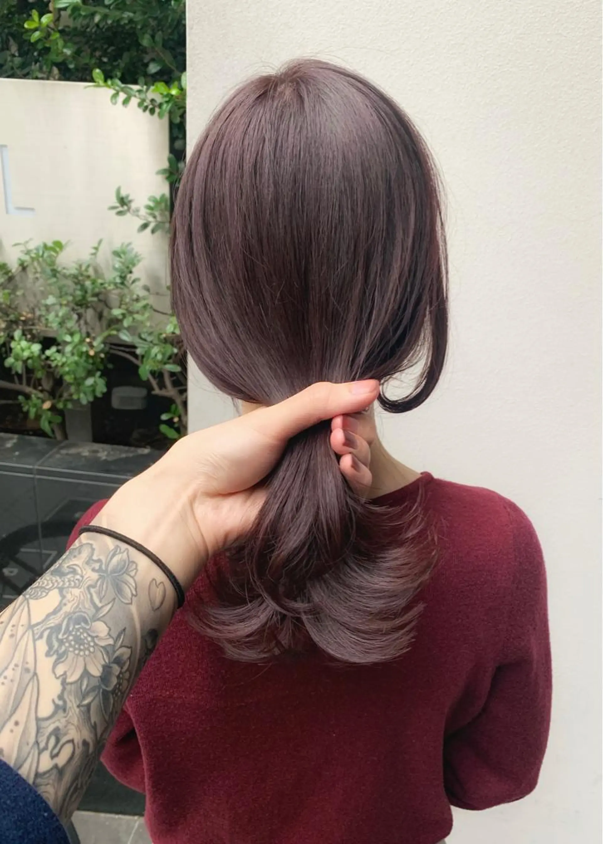 ミディアム カラー ミディアムレイヤー レイヤーカット カット ヘアカラー トリートメント 矢野 晃平のヘアスタイル