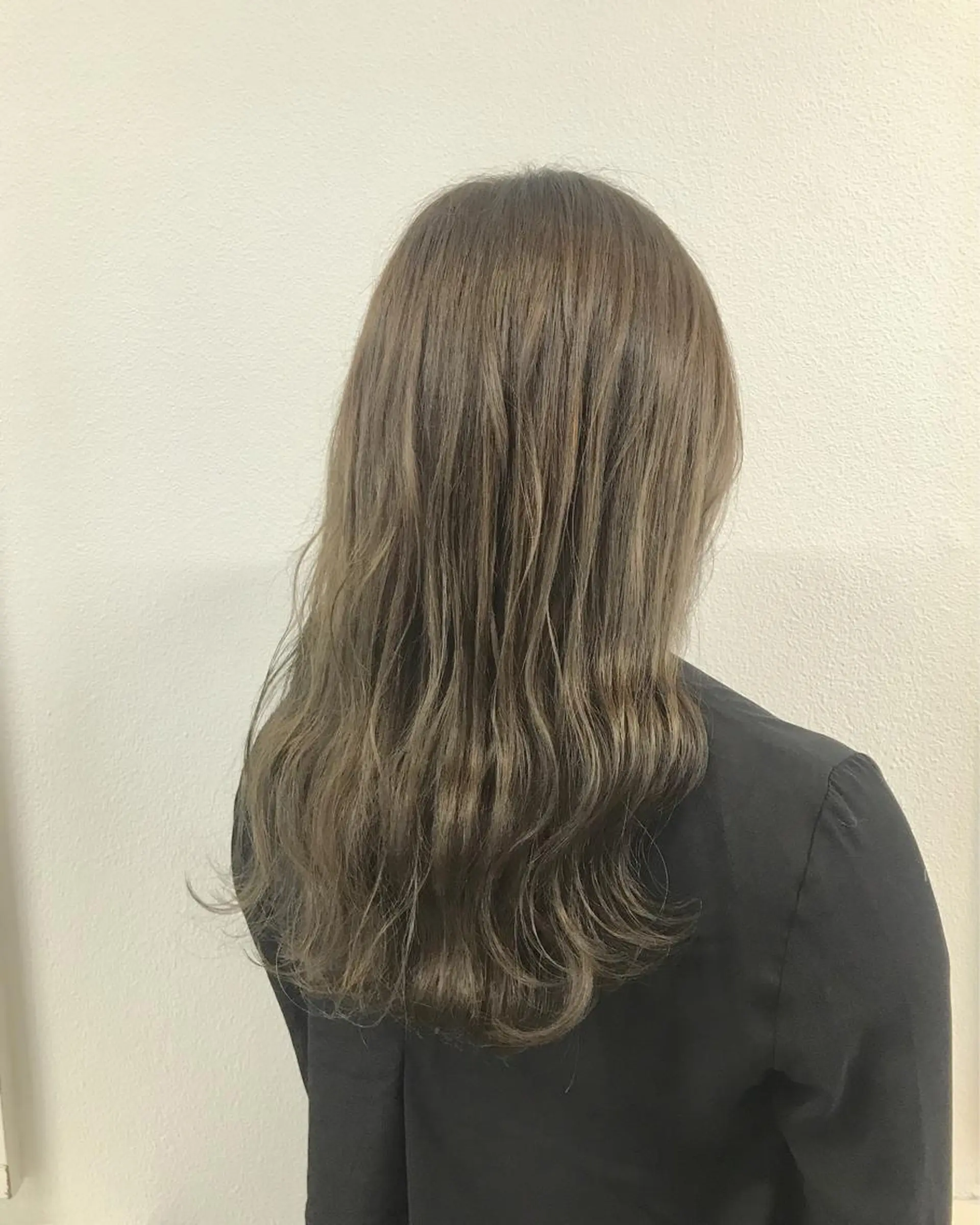 セミロング カラー ヘアアレンジ ベージュカラー ブリーチ ブリーチなしカラー セピアベージュ カット ヘアカラー トリートメント GiseL天神カラー 髪質改善/ブリーチのヘアスタイル