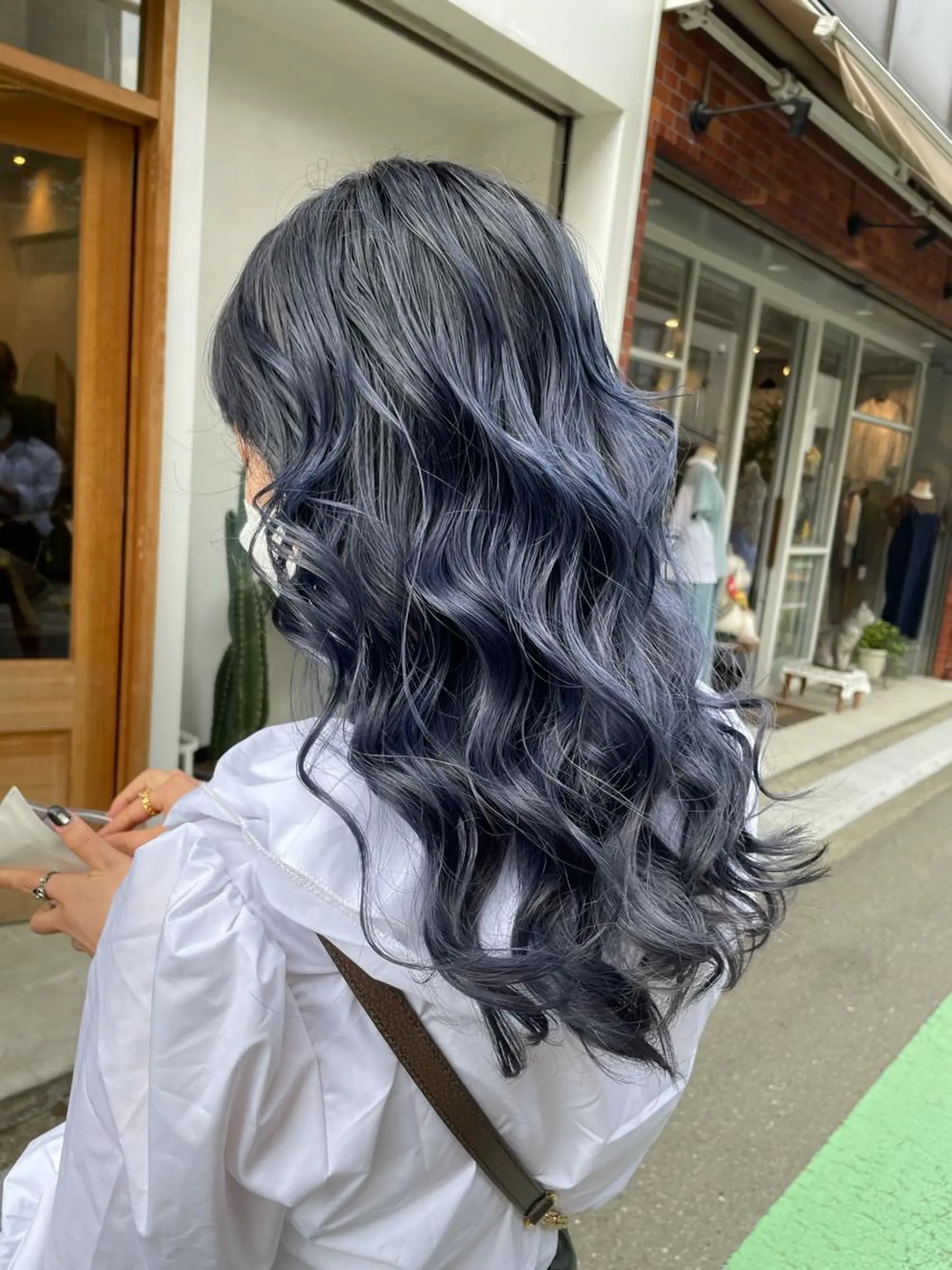 セミロング カラー ヘアアレンジ REONA🪽✨薬院 レイヤーカット🫧のヘアスタイル