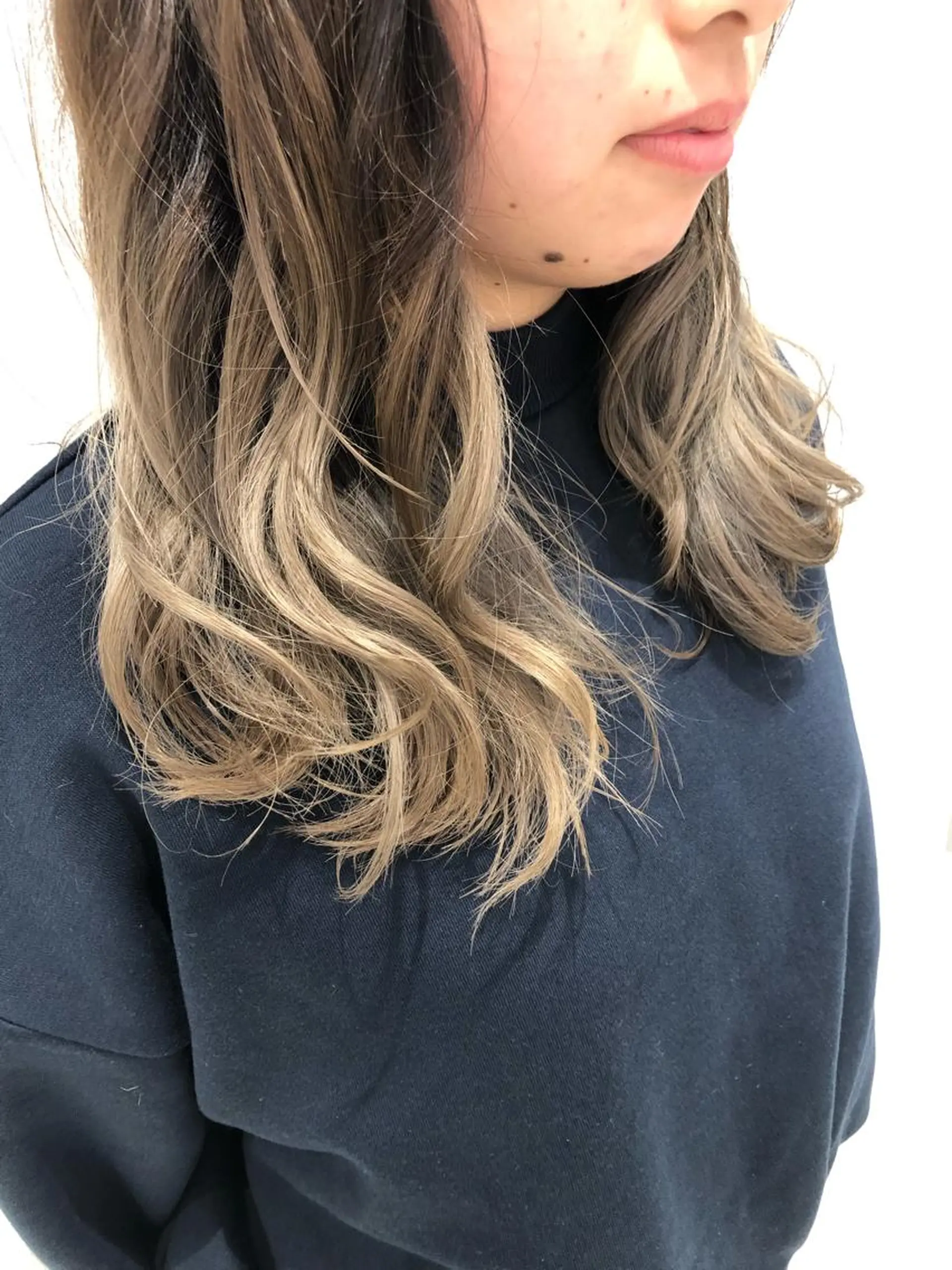 ロング 岸 保奈美のヘアスタイル