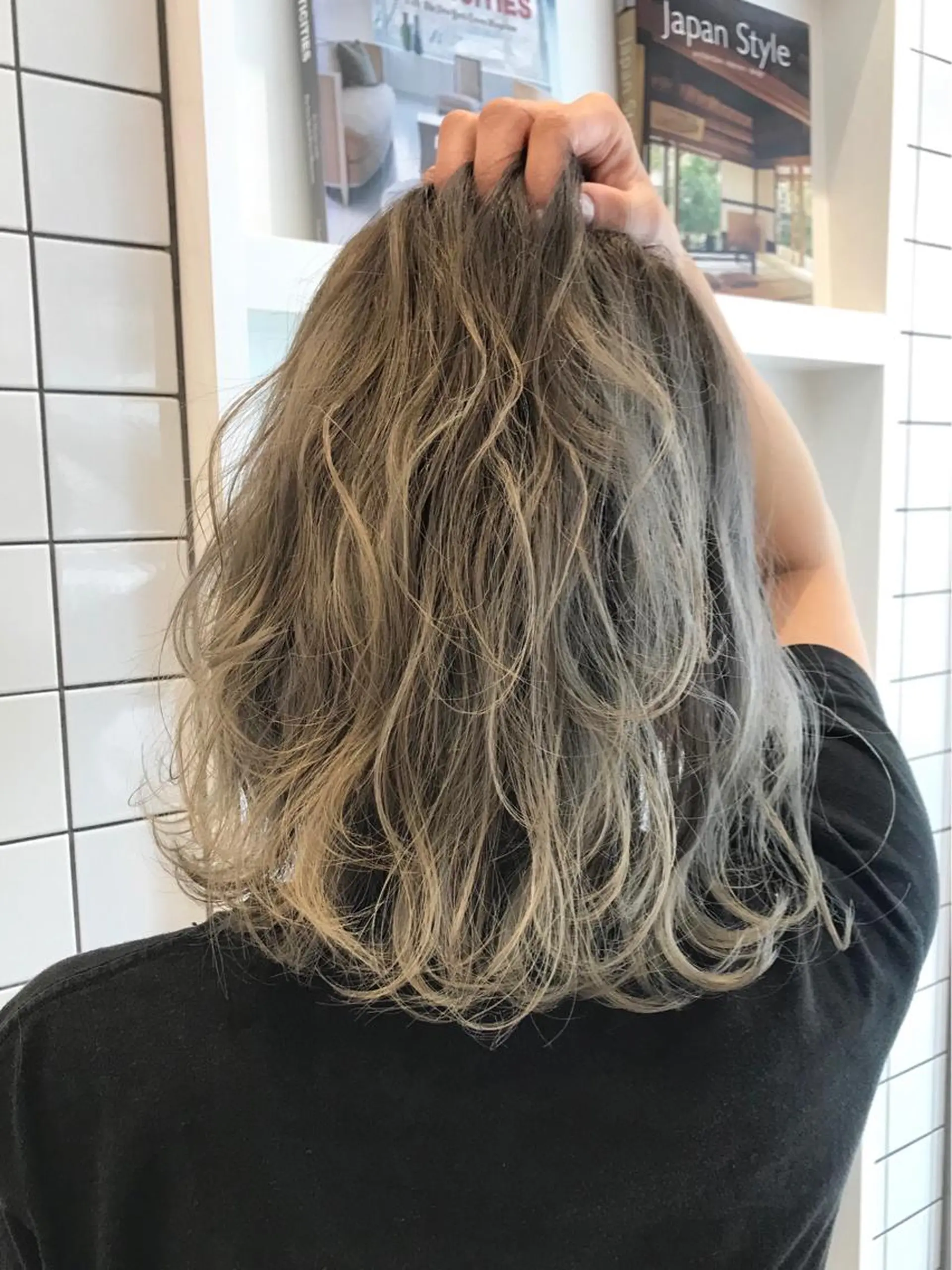 ミディアム カラー バレイヤージュ レイヤーカット 髙橋 かすみのヘアスタイル