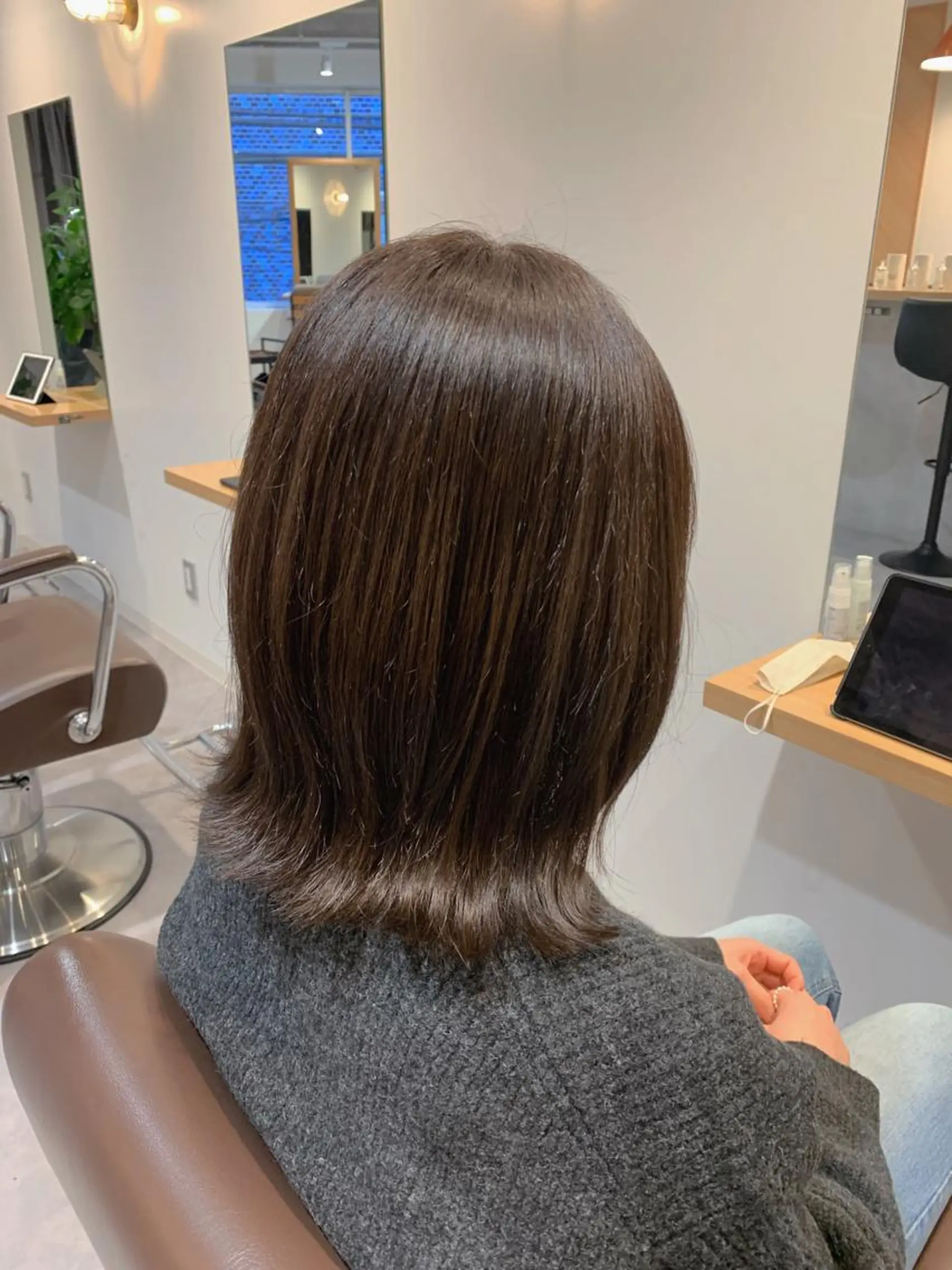 ミディアム カラー MIA 菅原のヘアスタイル