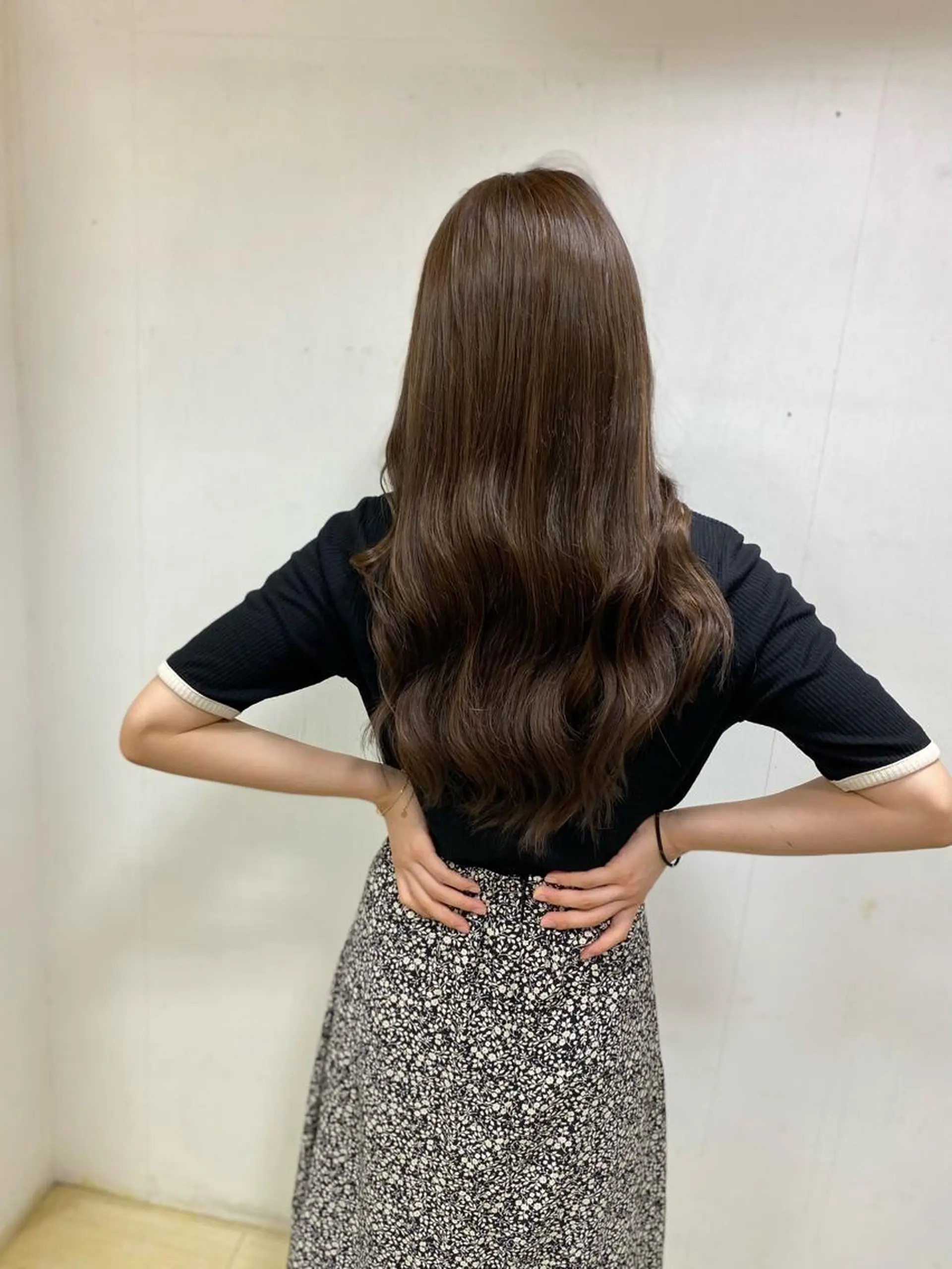 セミロング カラー ヘアアレンジ メンズ キッズ ネイル マツエク・マツパ アイブロウ 🧡ブリーチ特化🧡 透明感ハイトーン🧡のヘアスタイル
