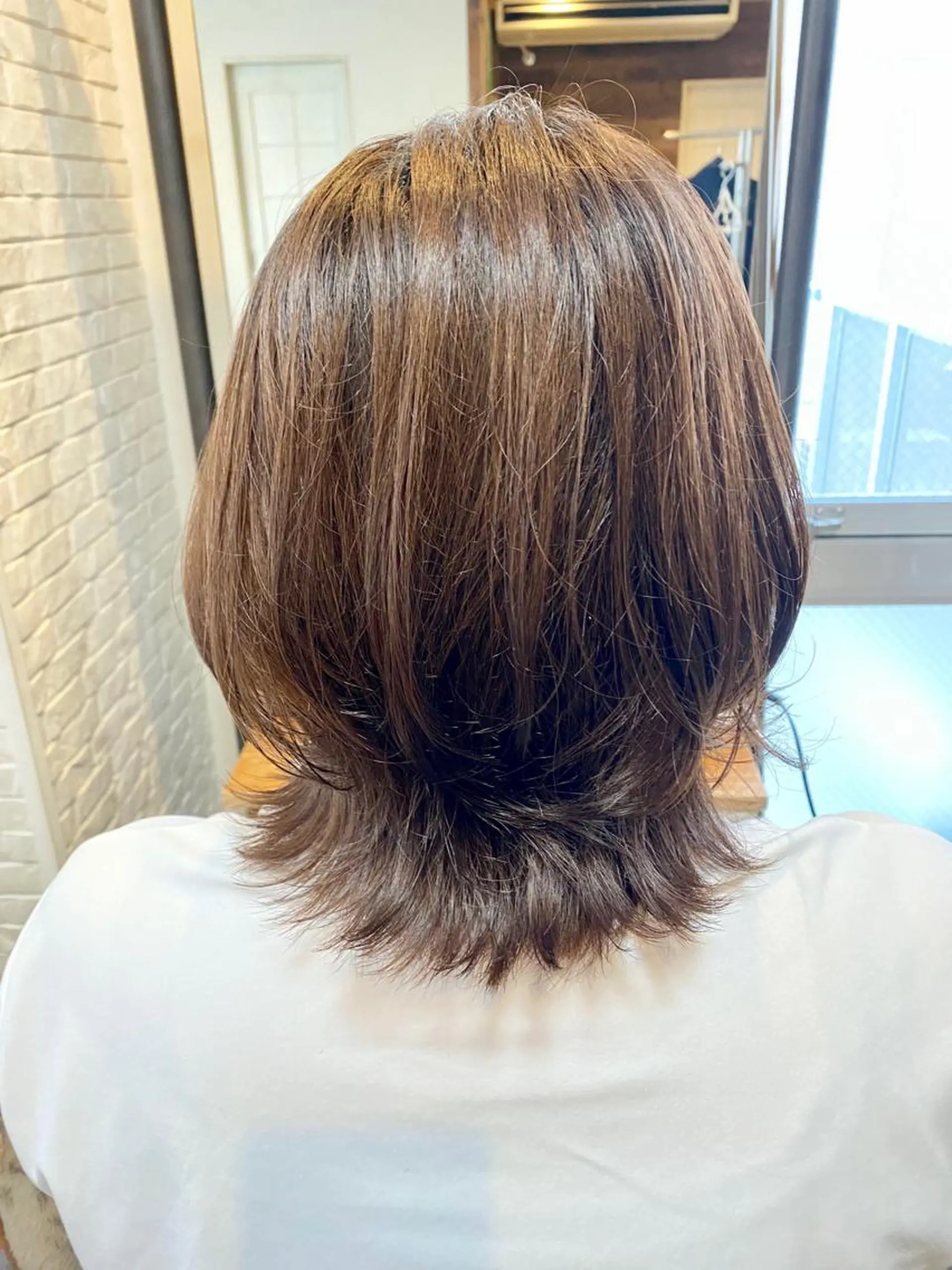 ミディアム カラー 伊藤 さやかのヘアスタイル