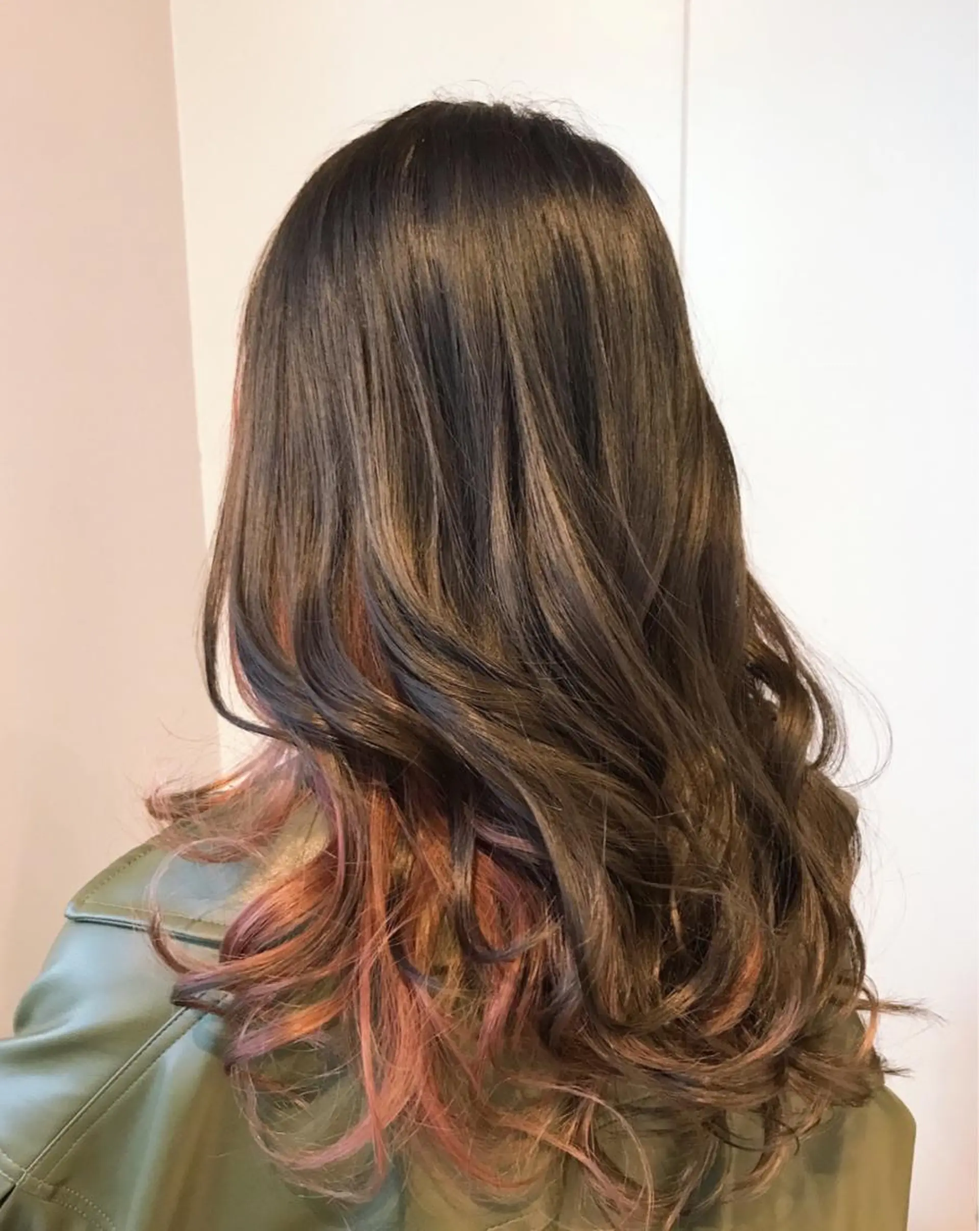 ロング カラー ベージュカラー オリーブベージュ ピンクカラー ピンクベージュ 松本 唯のヘアスタイル