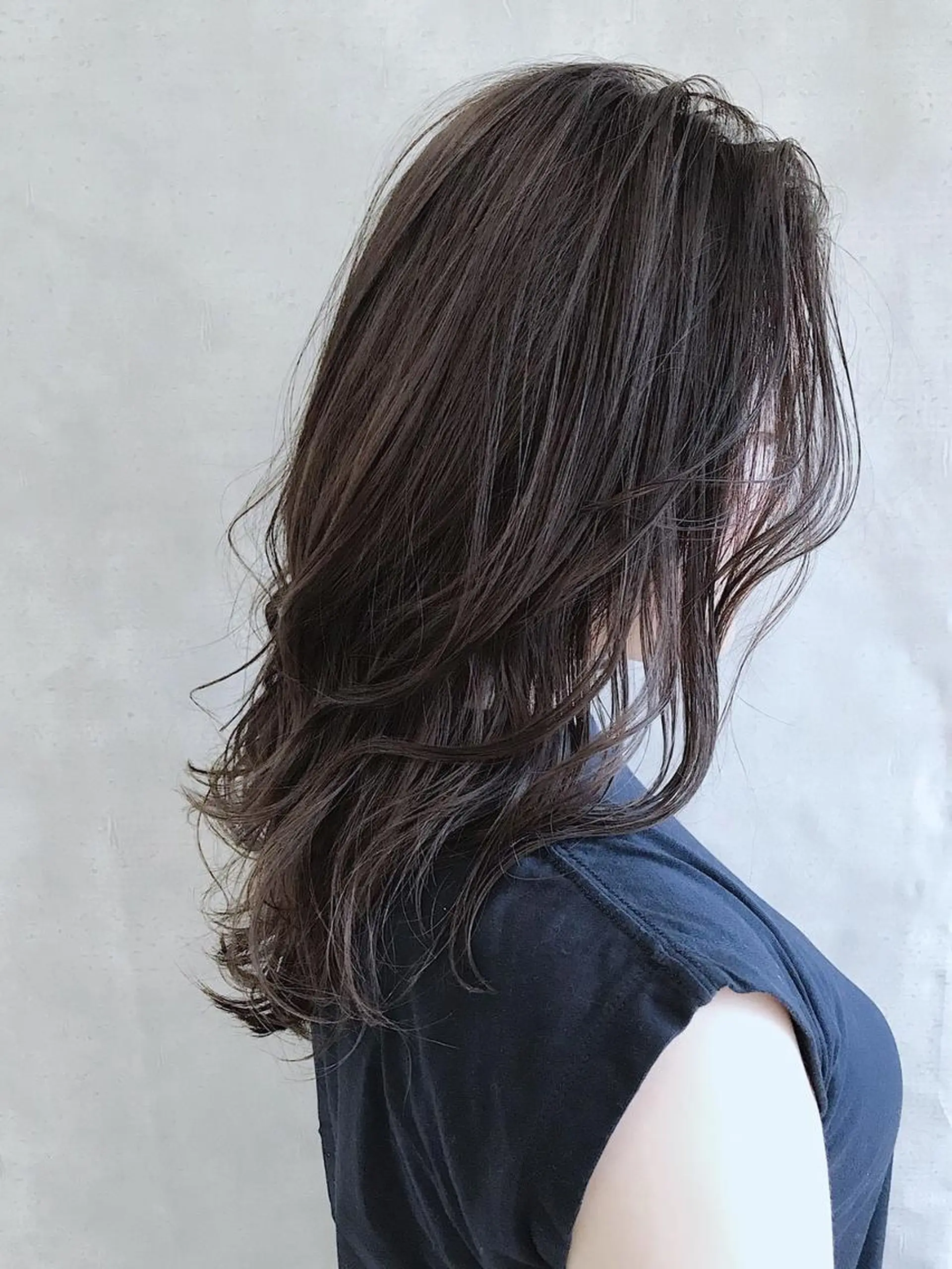 セミロング カラー MOU namba ムウナンバのヘアスタイル