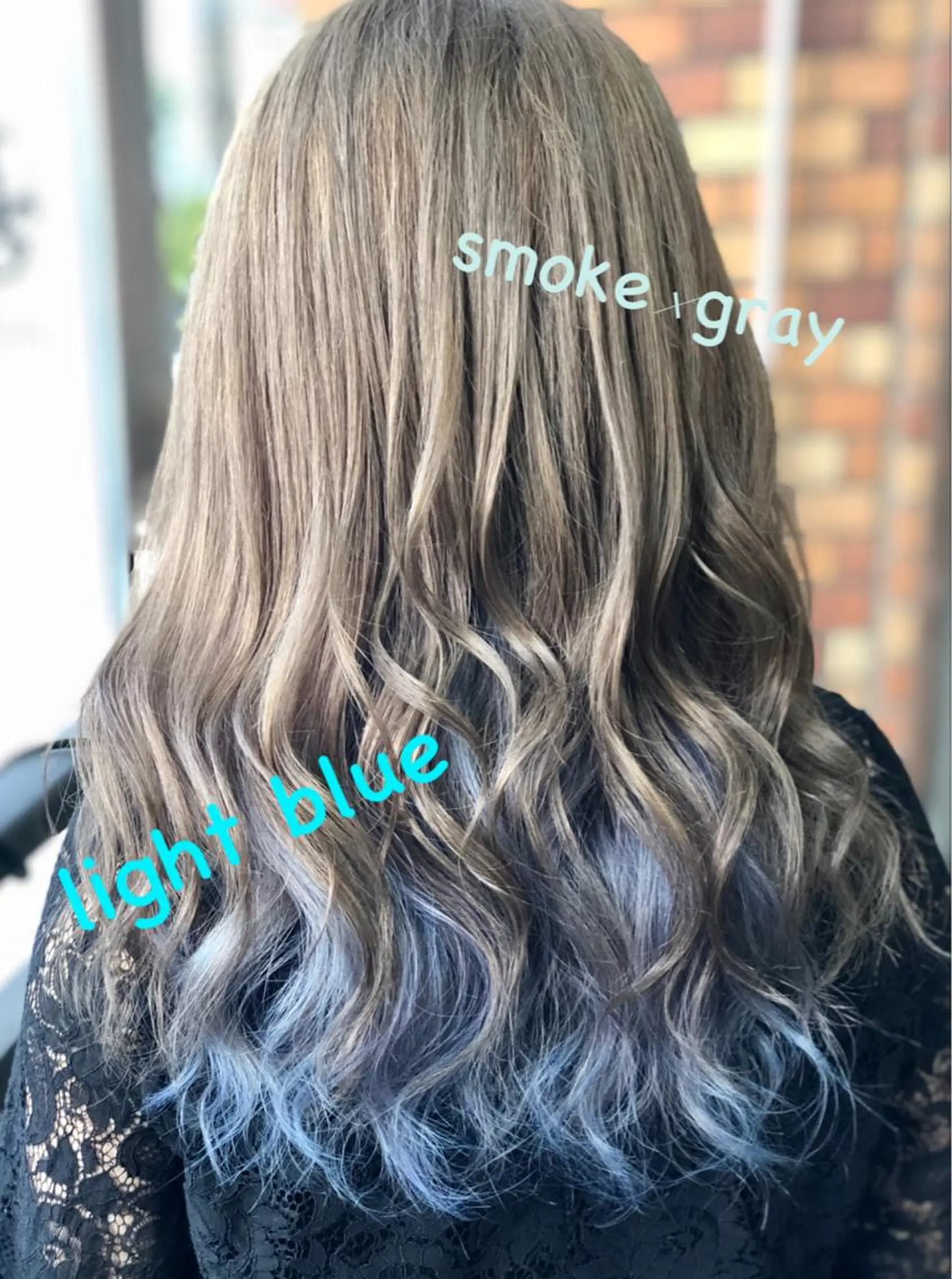 セミロング ヘアカラー Lovis moa 〘国分　かな〙のヘアスタイル