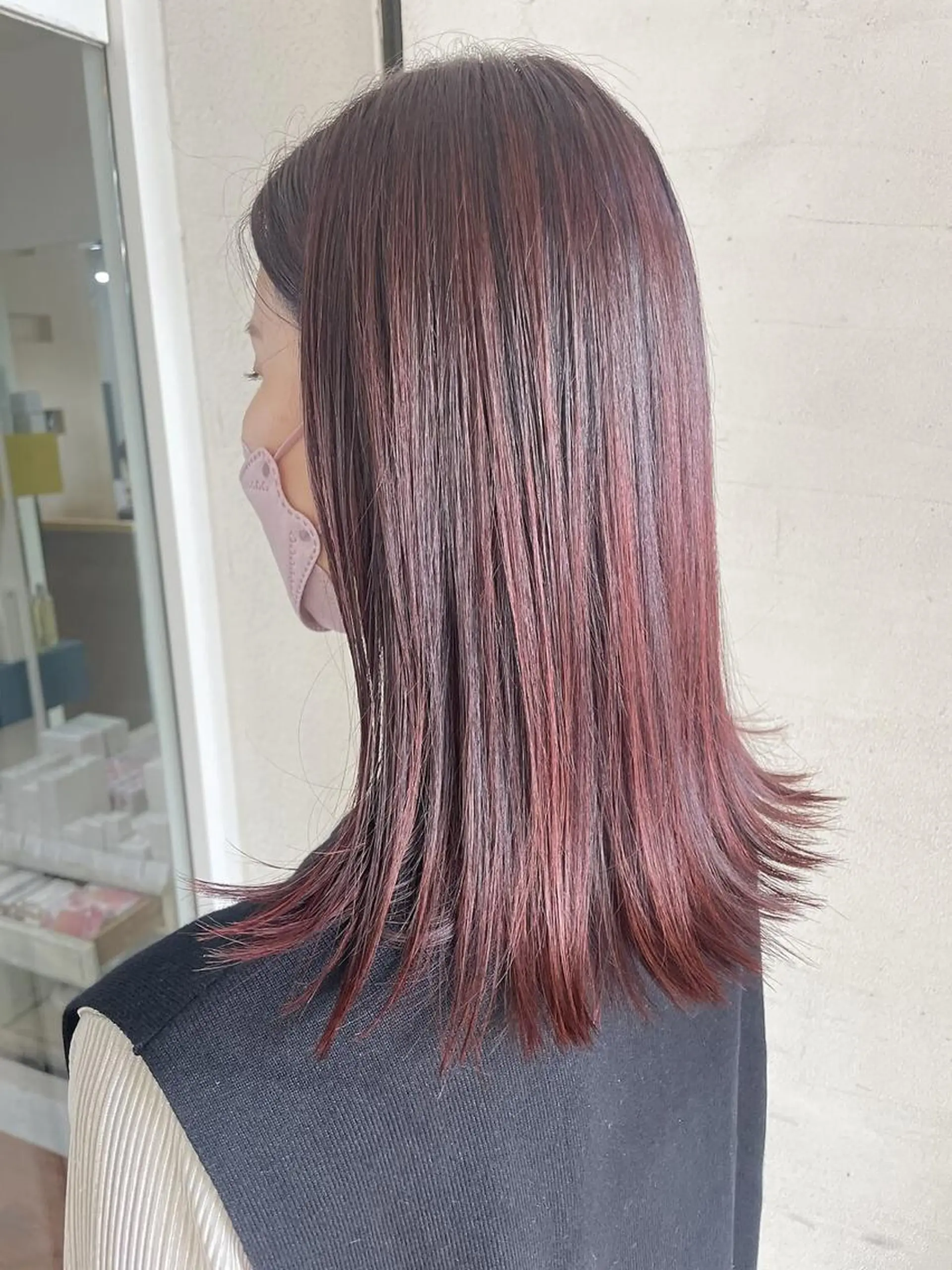 セミロング カット ヘアカラー トリートメント Chihiro .のヘアスタイル