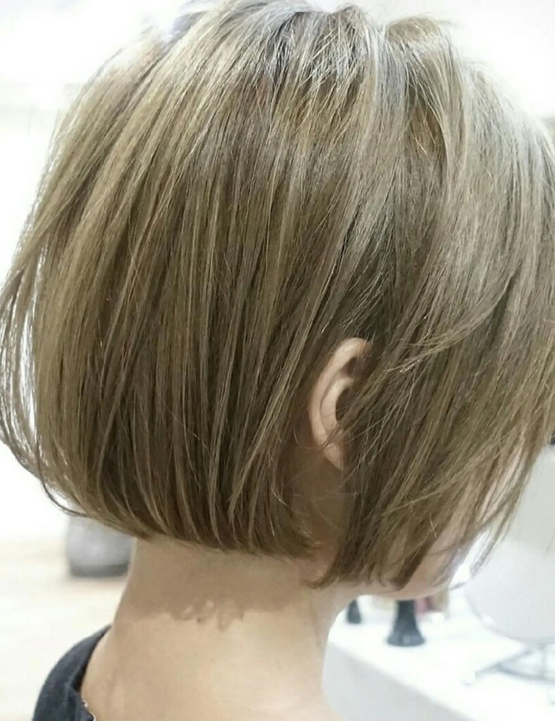 ショート カラー ベージュカラー 畑中秀平💛艶髪💜 Babylon 代表のヘアスタイル