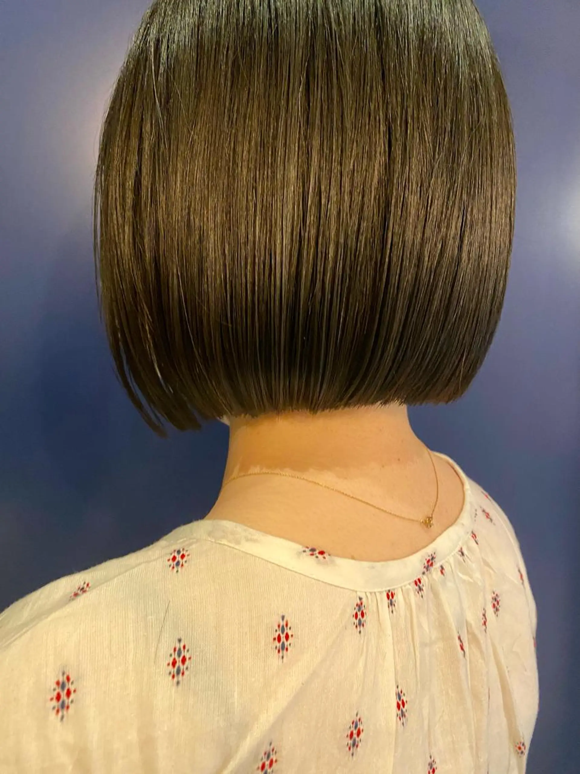 ショート カット トリートメント 顔周り/ブリーチなし /縮毛矯正🫧伊勢のヘアスタイル