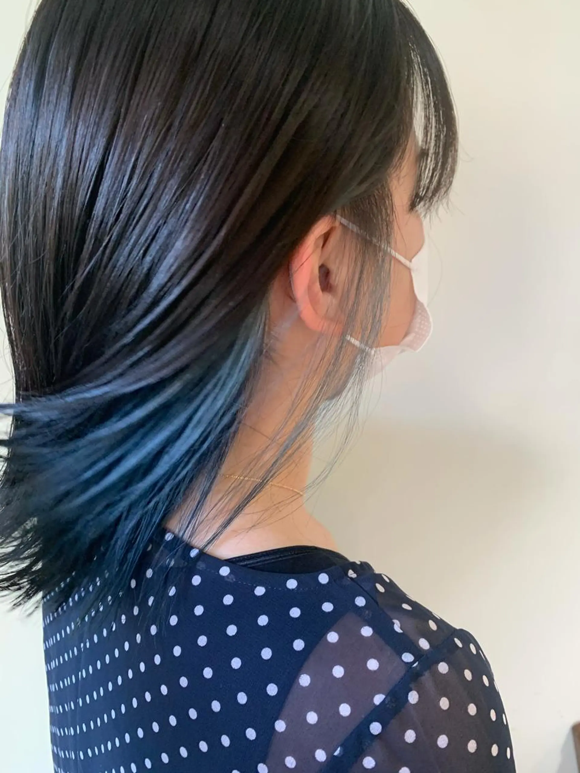 ミディアム カラー ブルーカラー 金井愛華 【monolith】のヘアスタイル