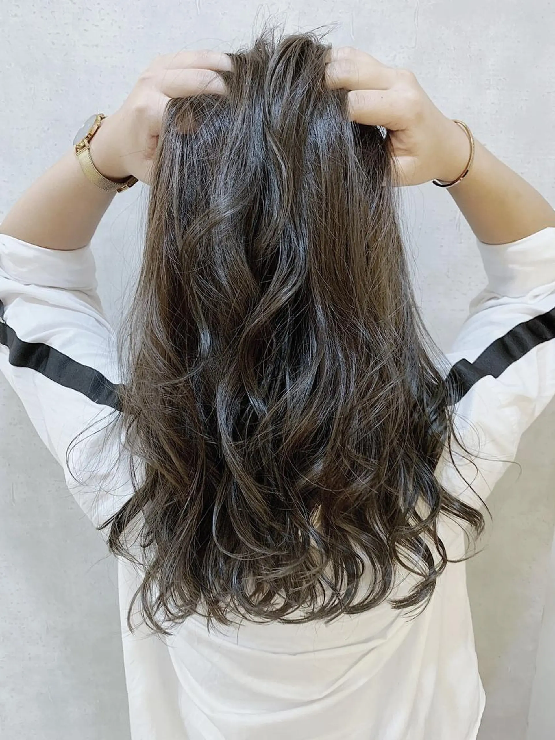 セミロング カラー MOU namba ムウナンバのヘアスタイル