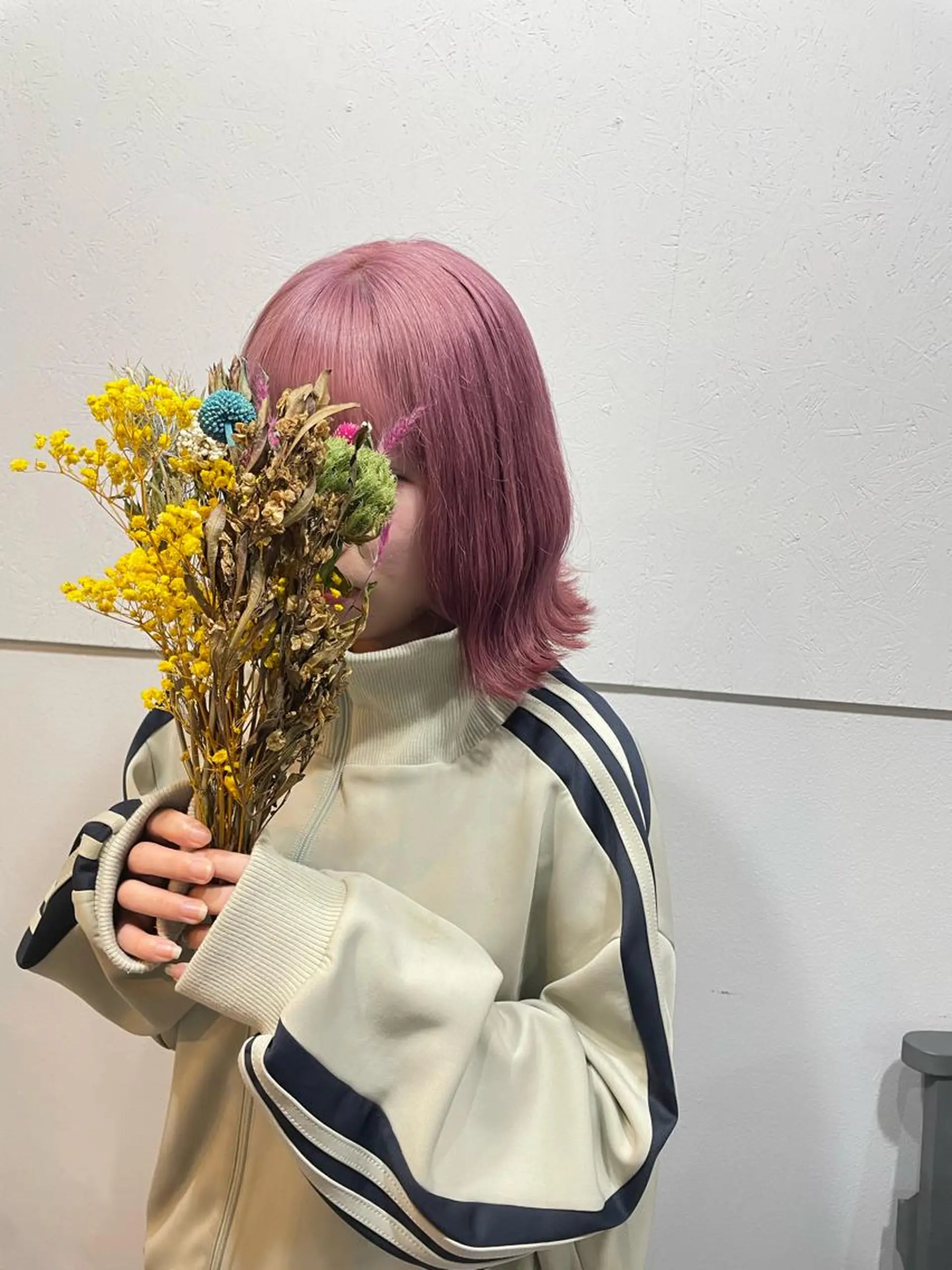 ミディアム カラー ヘアアレンジ メンズ メンズブリーチ メンズハイトーン ブリーチ ケアブリーチ デザインカラー Cielro/ダブル カラー/西田咲希のヘアスタイル