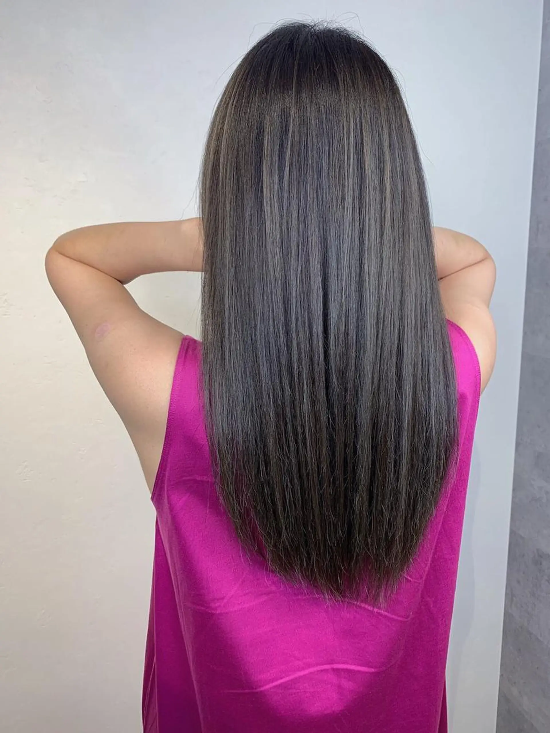 ロング カット 縮毛矯正 _WHITE 高槻のヘアスタイル