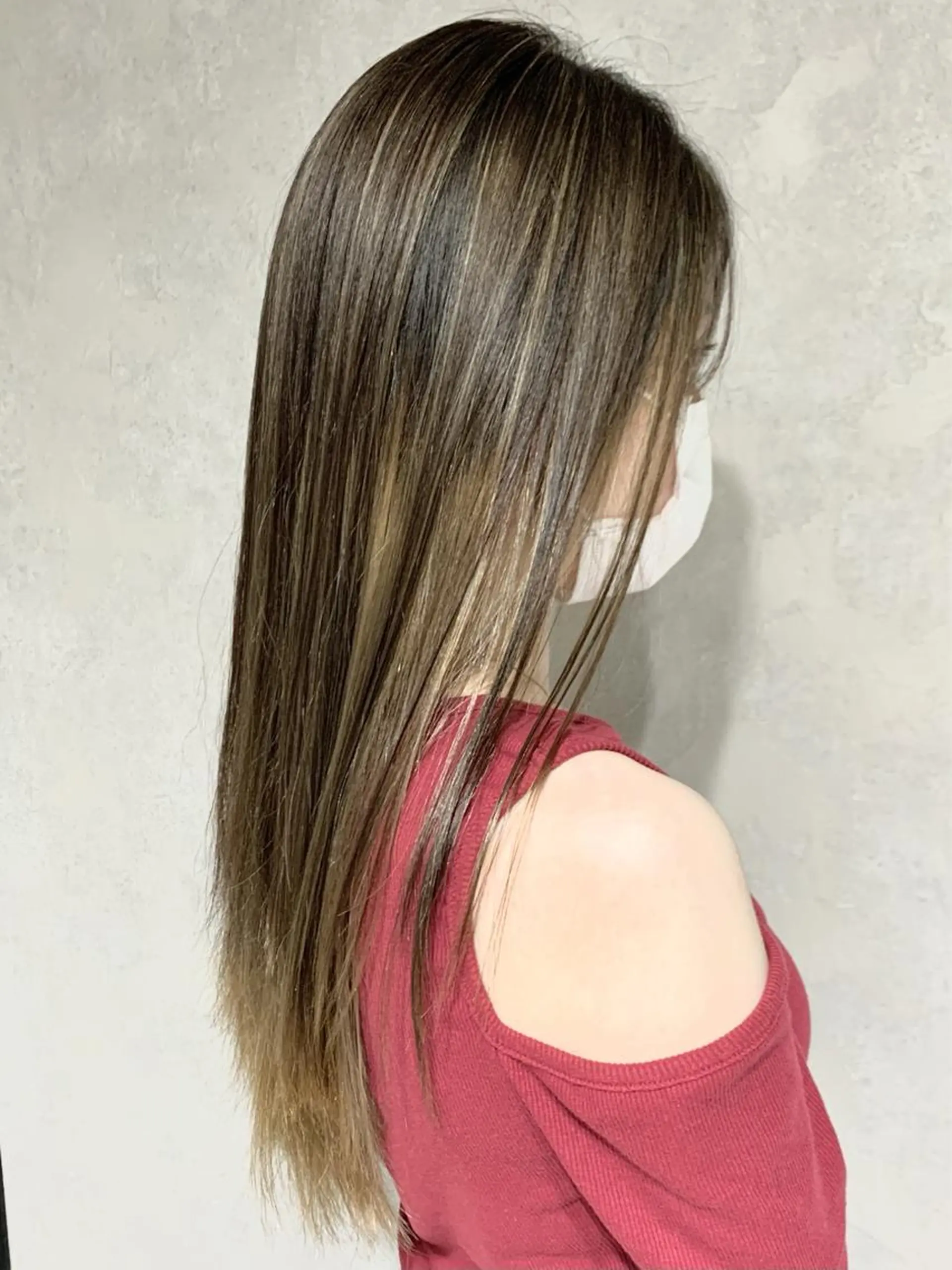 ロング カラー ブリーチ ヘアカラー トリートメント 岡崎勇人/レイヤー/ 韓国/ケラチンTRのヘアスタイル