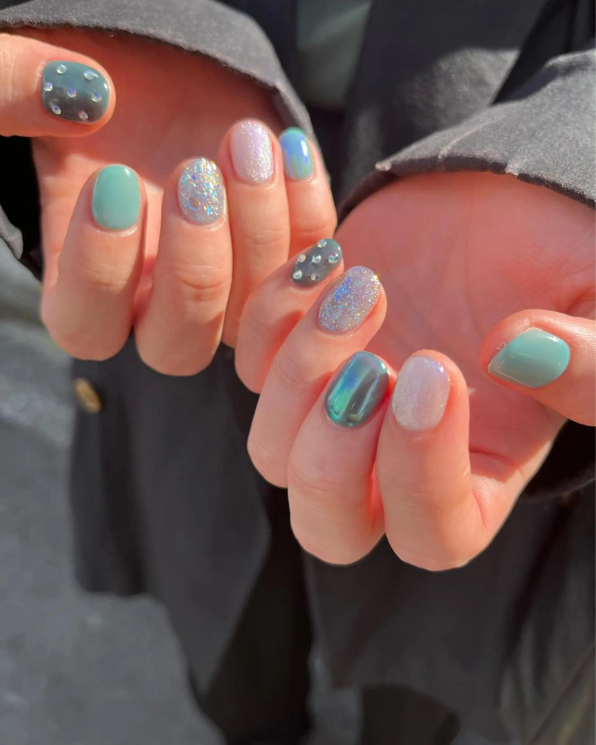 ネイル ラメ(グリッター) マグネットネイル ミラーネイル 🌼大西洋子 laughl🌼のネイルデザイン