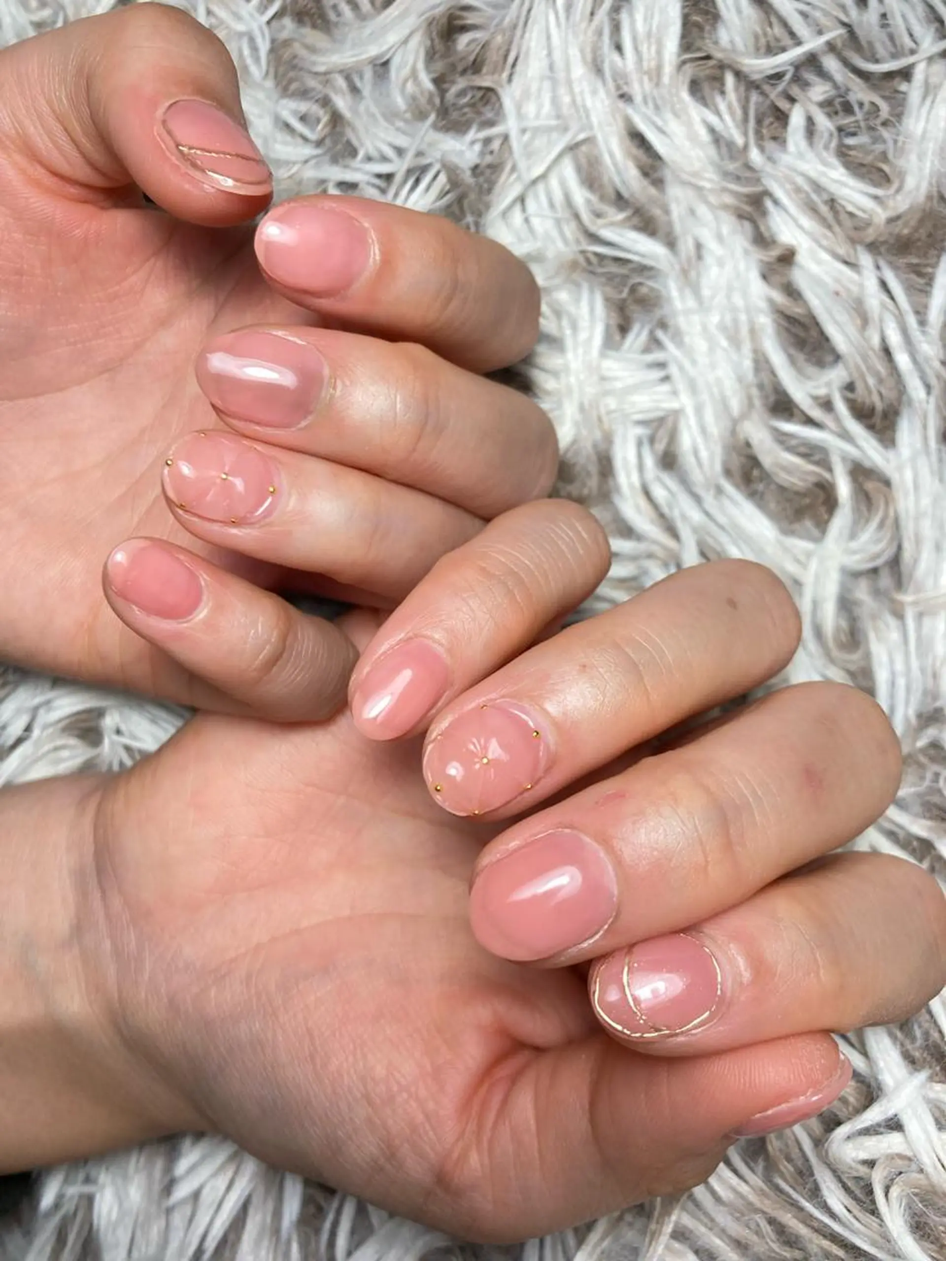 ショート ネイル ハンドネイル フットネイル ✴︎ Delightのネイルデザイン