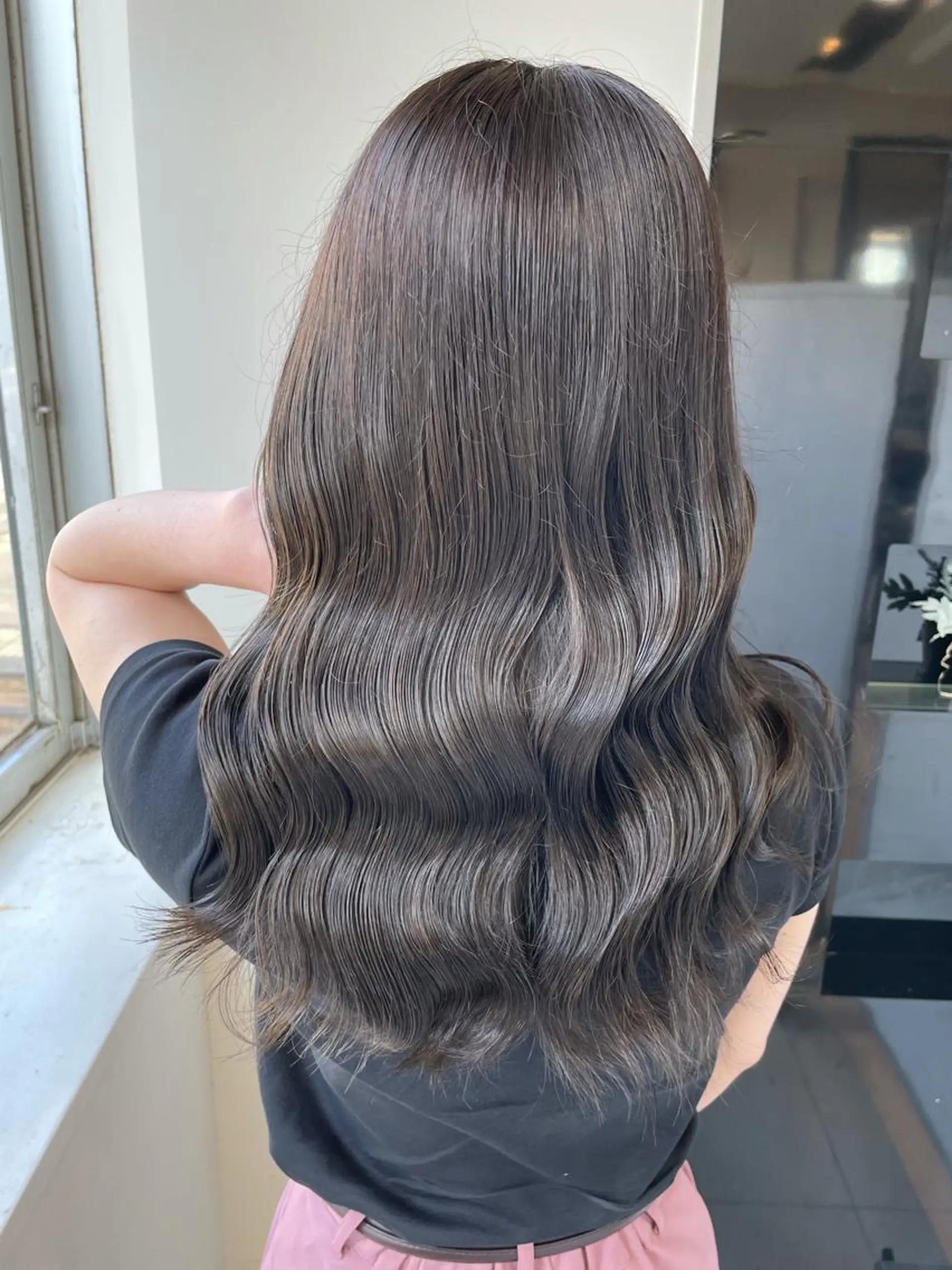 セミロング アイスグレージュ カット ヘアカラー トリートメント ヘッドスパ ヘアセット 髪質改善カラー🦋 田村のヘアスタイル