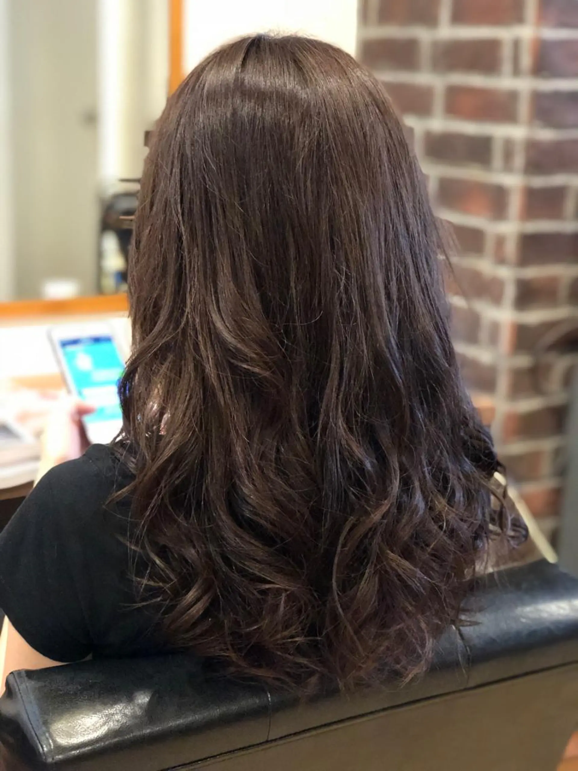 ロング カラー パーマ アッシュ 透明感カラー 外国人風カラー 美髪矯正 🌈髪質改善 山下のヘアスタイル