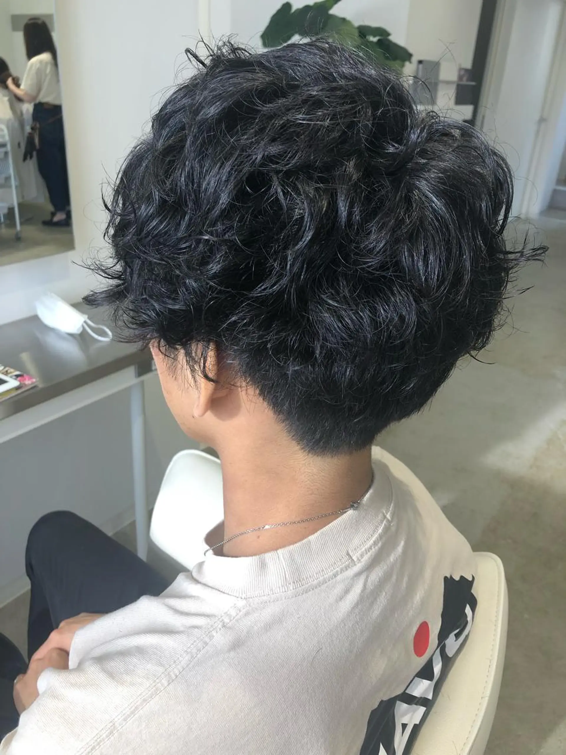 ミディアム パーマ メンズ 宮崎 睦のヘアスタイル