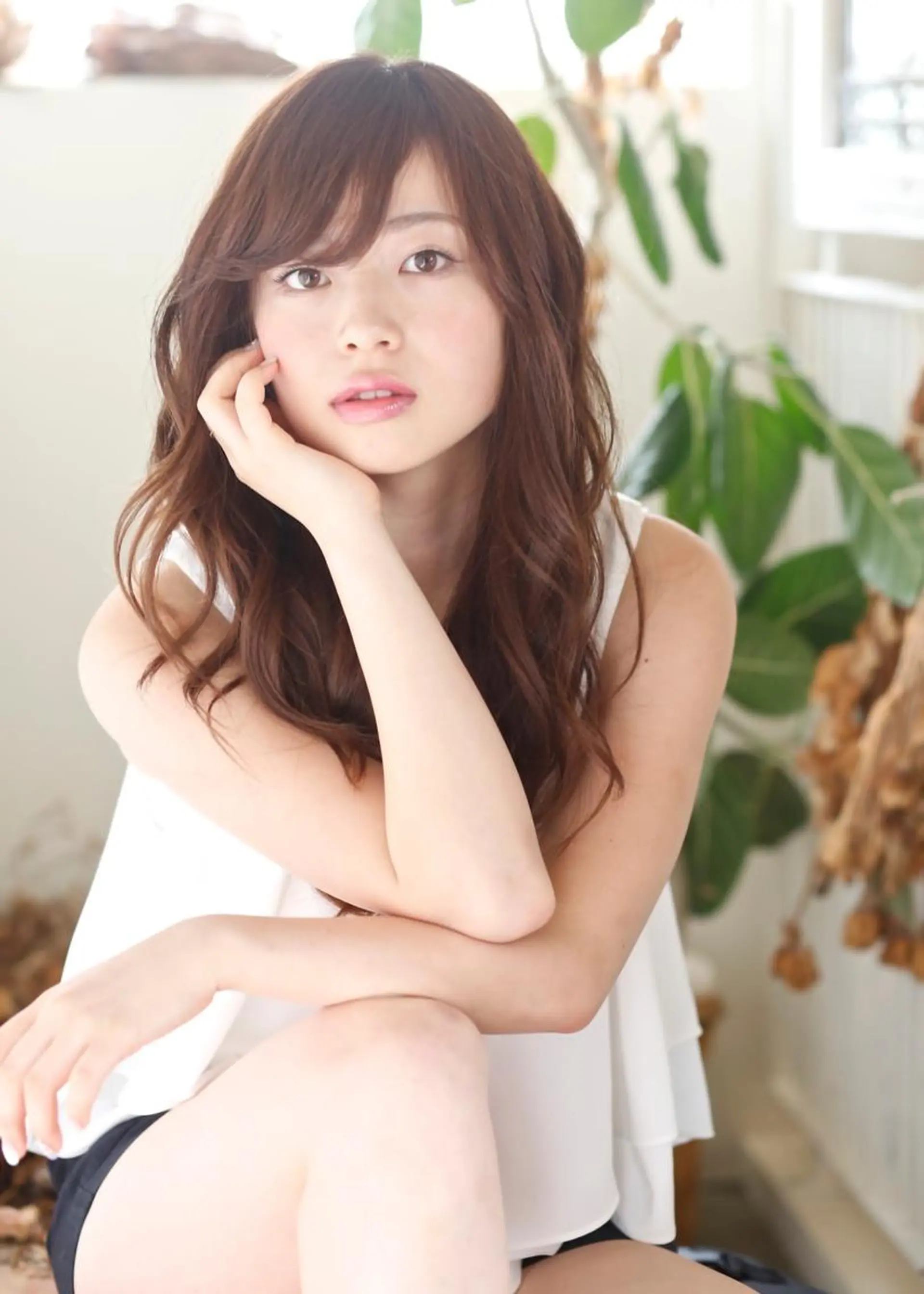 ミディアム セミロング ロング カラー パーマ 推し活専用 【派手髪】飯野ゆかりのヘアスタイル