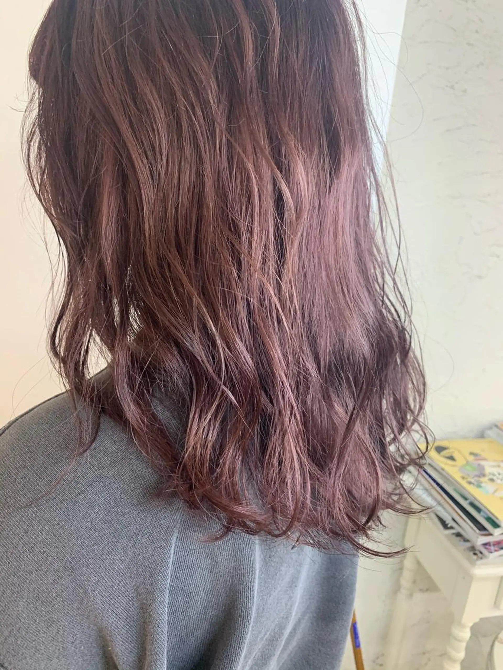 セミロング カラー ベージュカラー ピンクカラー ピンクベージュ fit /HONOKAのヘアスタイル