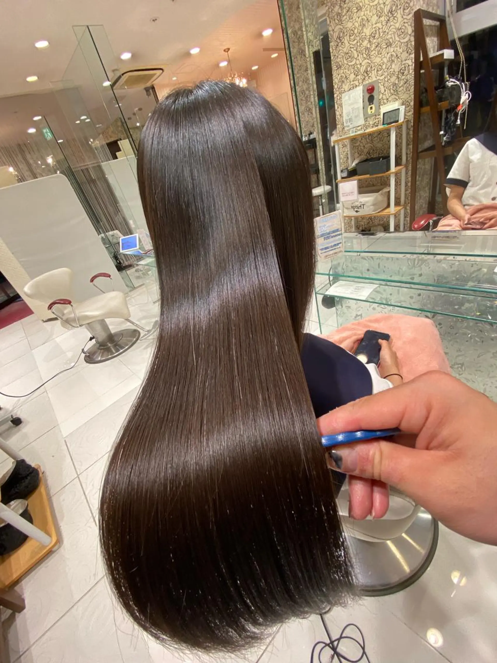 ロング ムトウセイマ/ 縮毛矯正/ブリーチのヘアスタイル