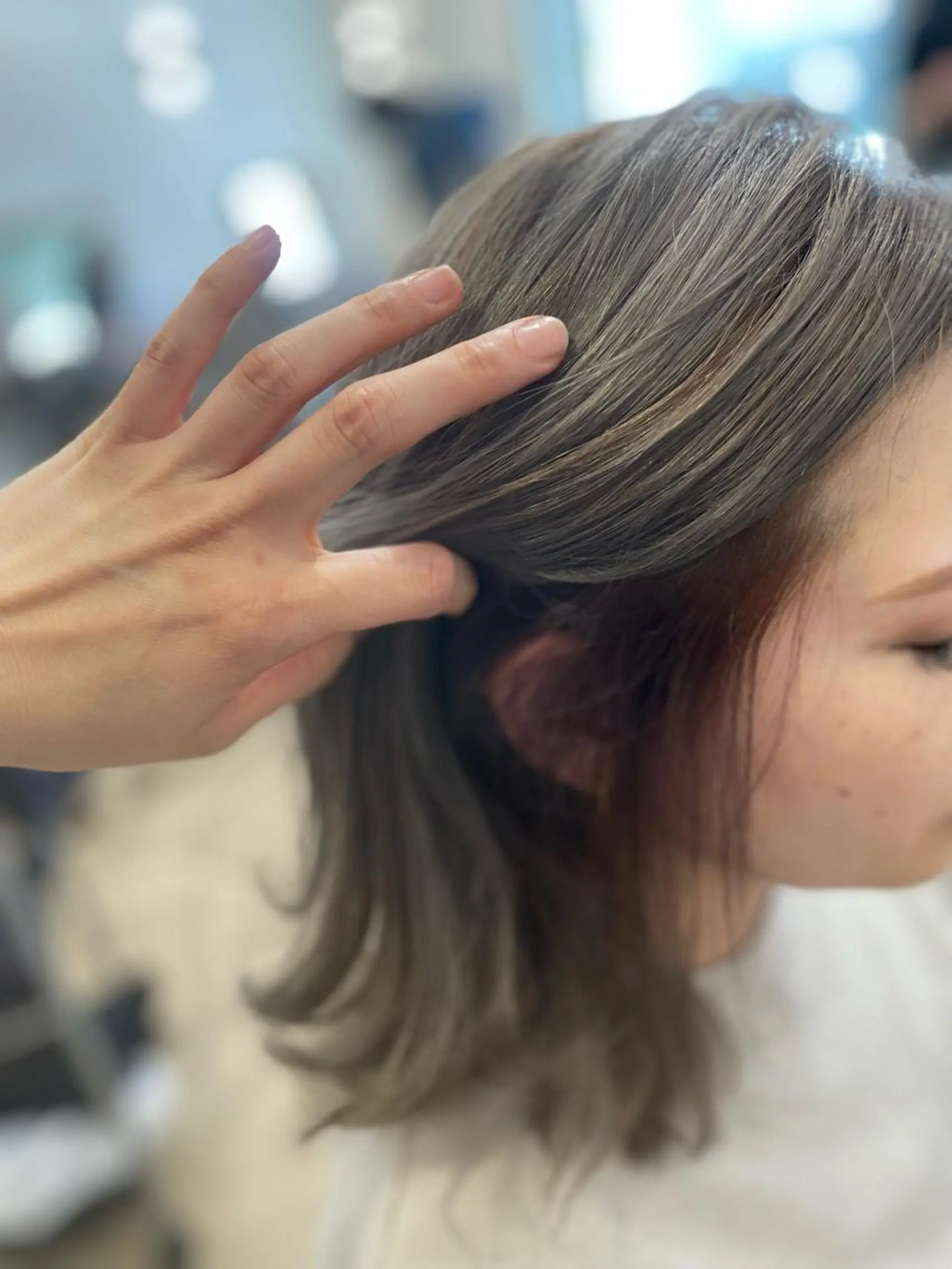 セミロング 山越 美裕樹のヘアスタイル