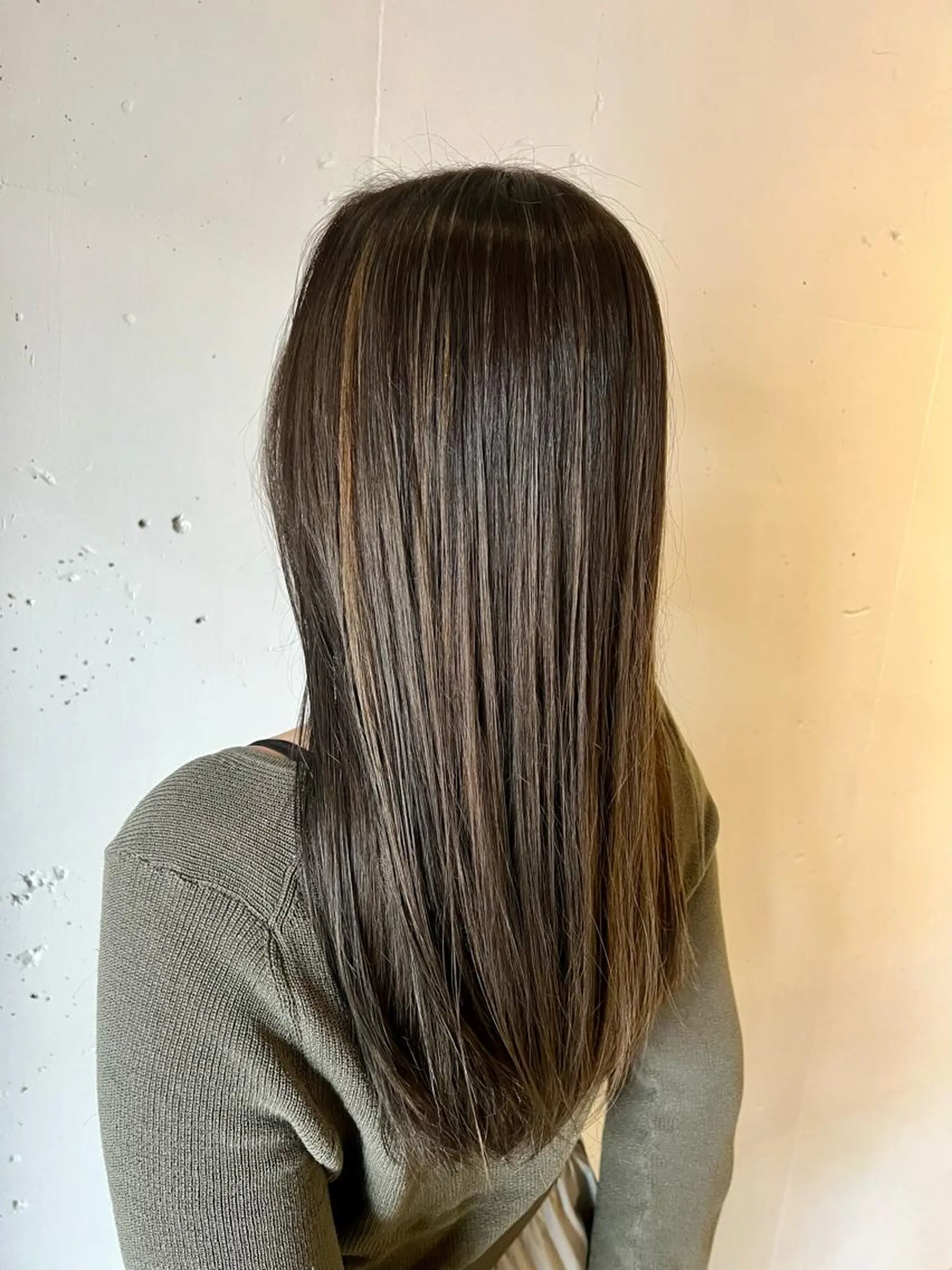 セミロング カラー バレイヤージュ ハイライトカラー ハイライト レイヤーカット ヘアカラー トリートメント ヘッドスパ カラースペシャリスト しょう🧑🏼‍🎨のヘアスタイル