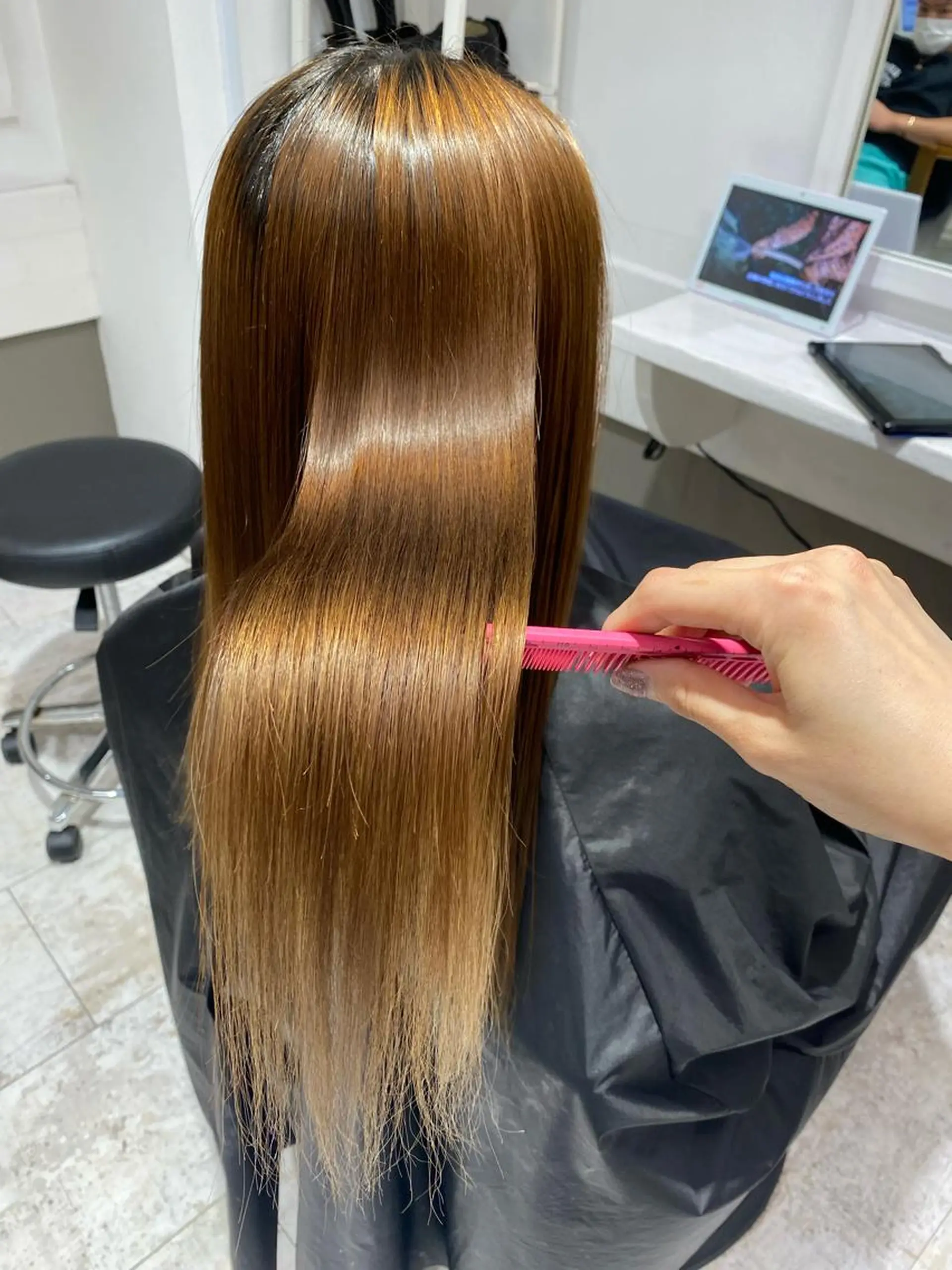 ロング 縮毛矯正 トリートメント 縮毛矯正 maya レイヤーカットのヘアスタイル