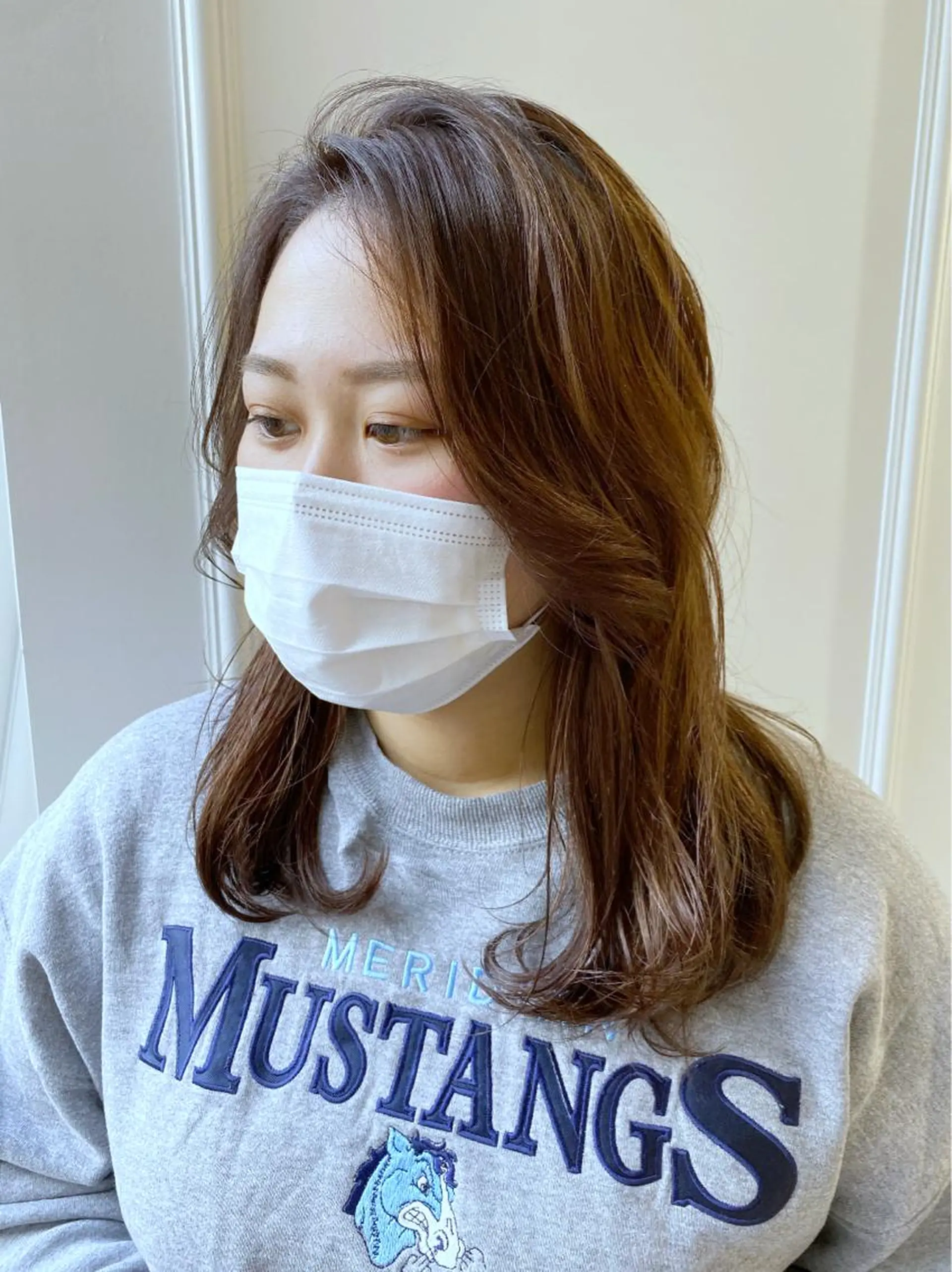 セミロング カラー ベージュカラー ブラウンカラー ブラウンベージュ ハイライトカラー ハイライト 小顔レイヤー/ ベージュ🤍Rieのヘアスタイル