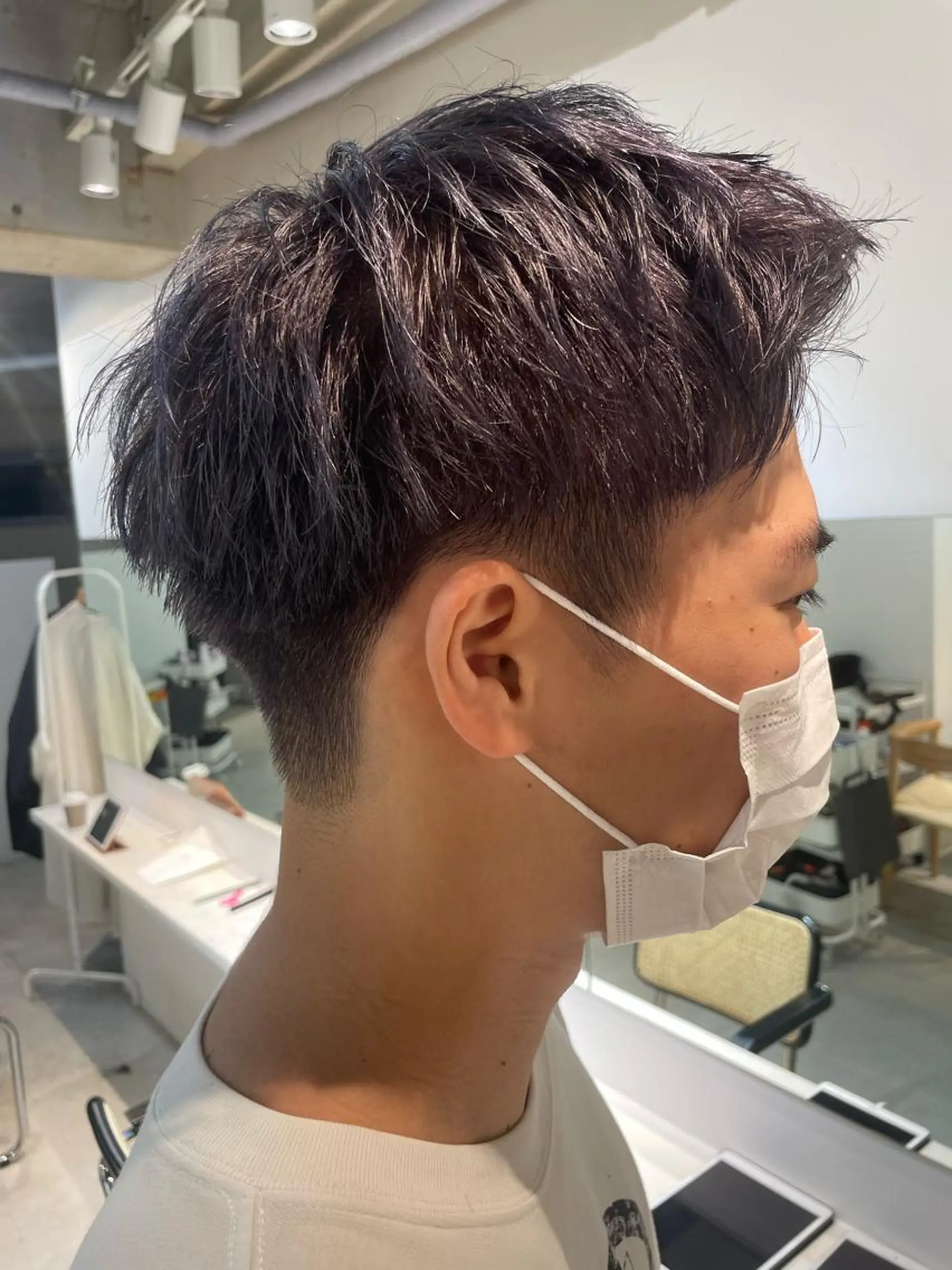 ショート カラー ブリーチ ダークグレー fit/ madokaのヘアスタイル