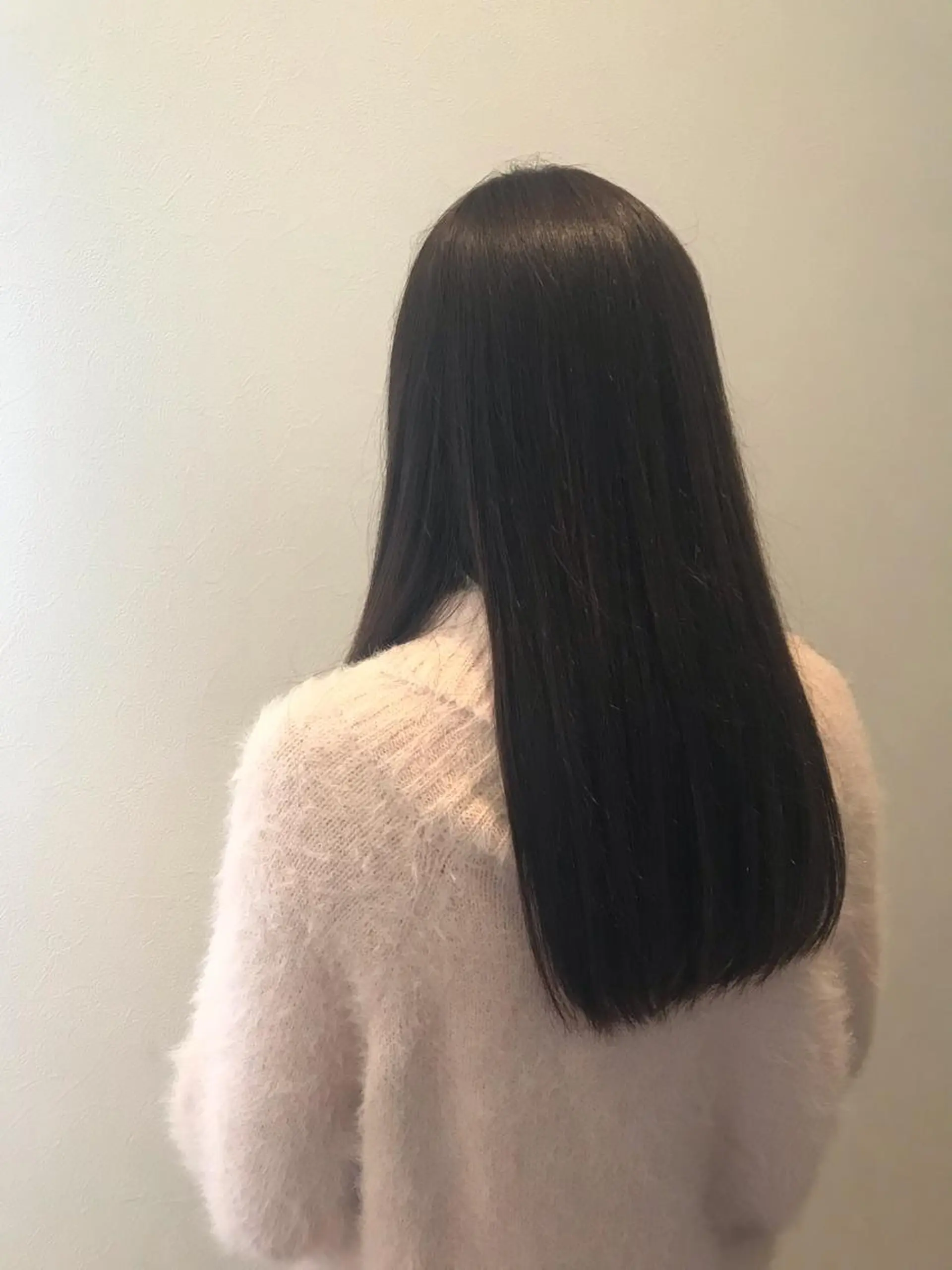 ロング 岡本 真実のヘアスタイル