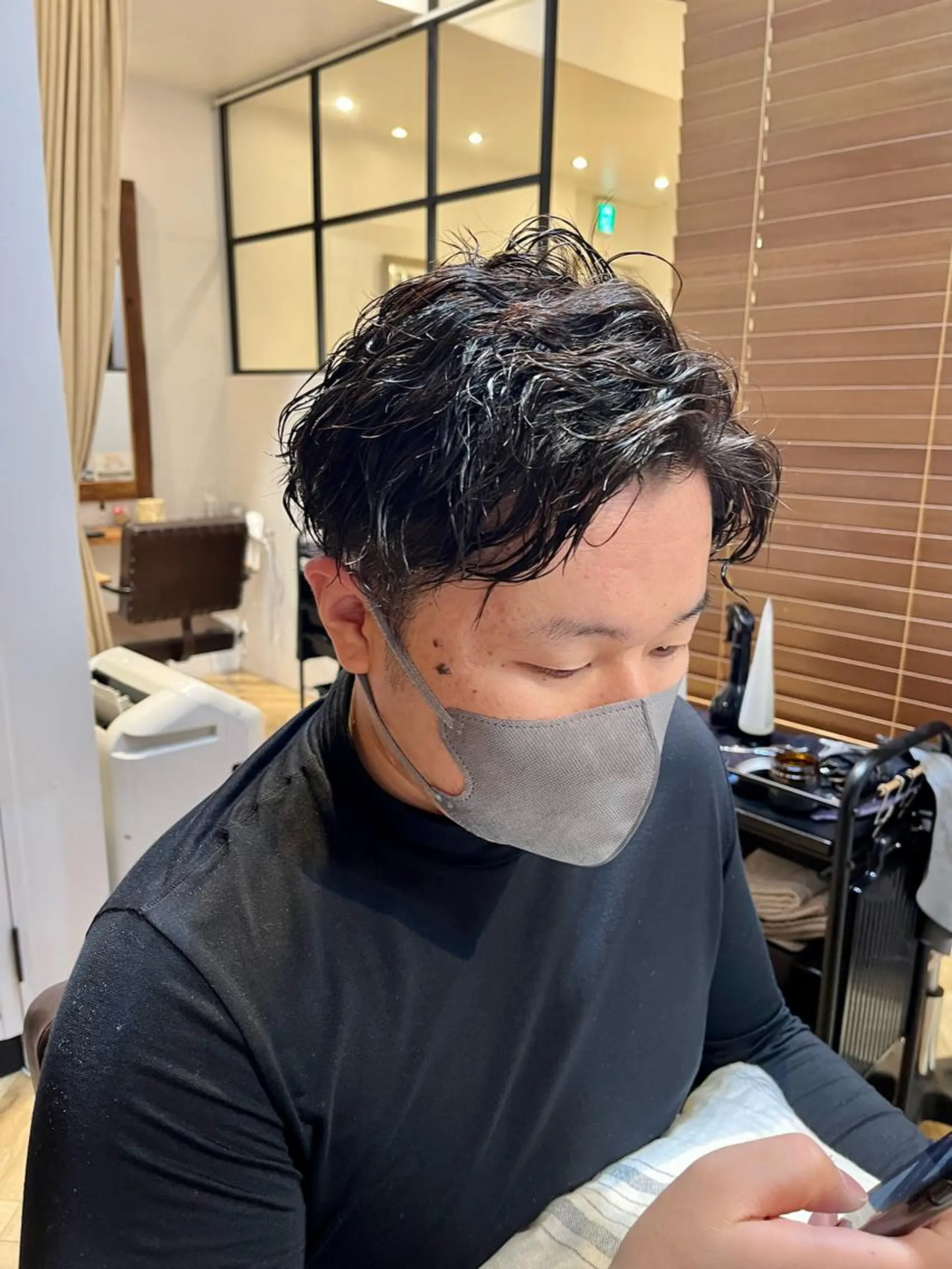 ショート パーマ メンズ 香取 康平のヘアスタイル