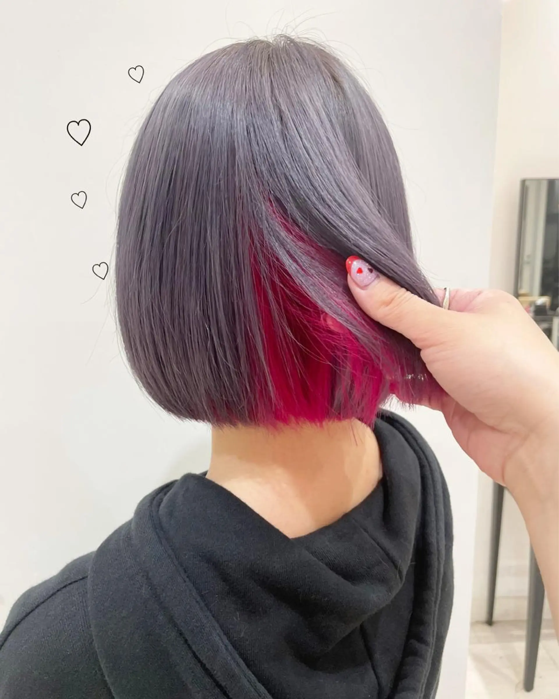 ミディアム カラー 切りっぱなしボブ デザインカラー ピンクカラー シルバー ボブ ヘアカラー トリートメント 新宿駅近♡個室 ♡関口三都季🌜のヘアスタイル