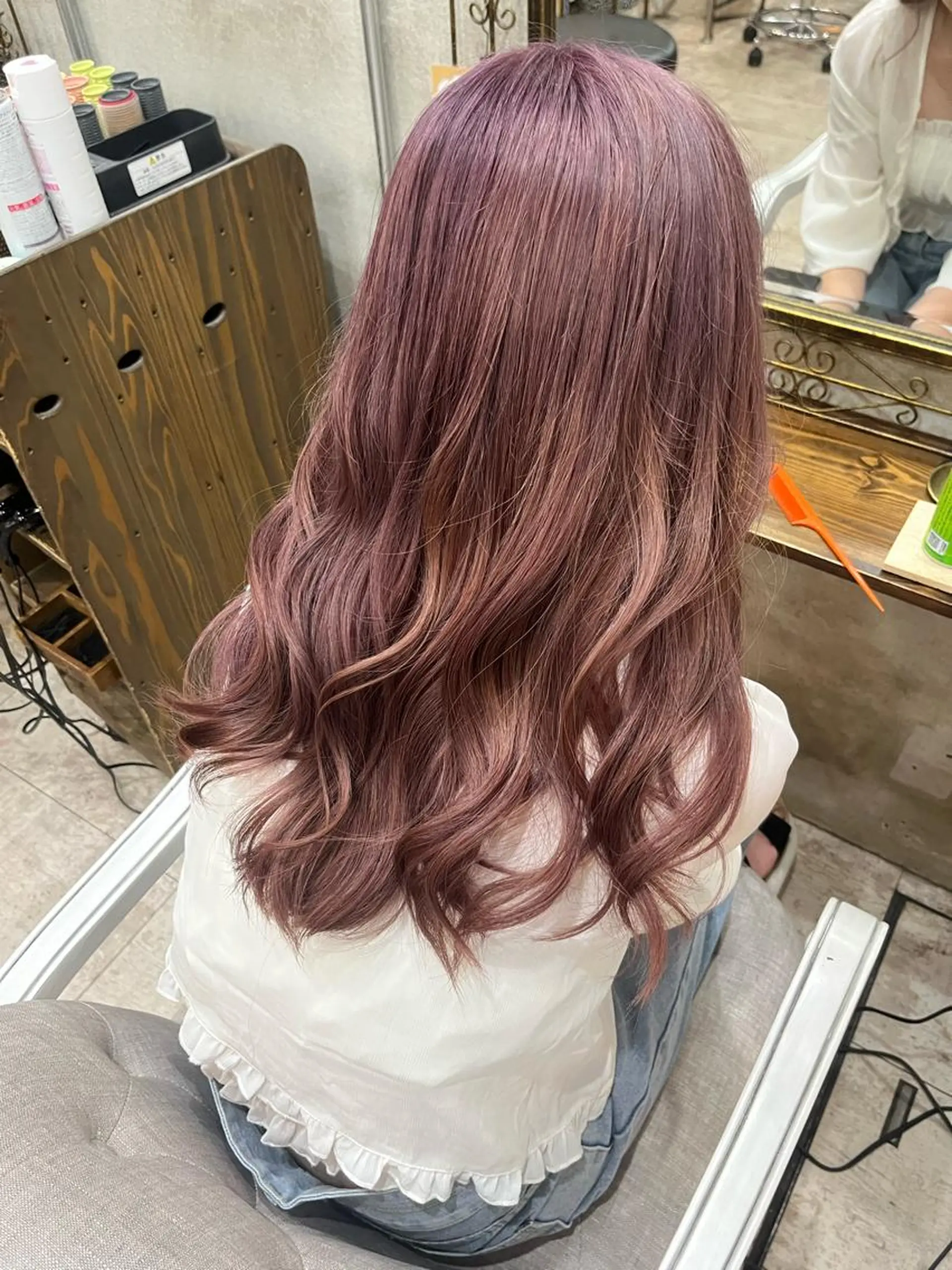 ロング カラー 艶髪/ハイトーン/ ヘアセット/モエノのヘアスタイル